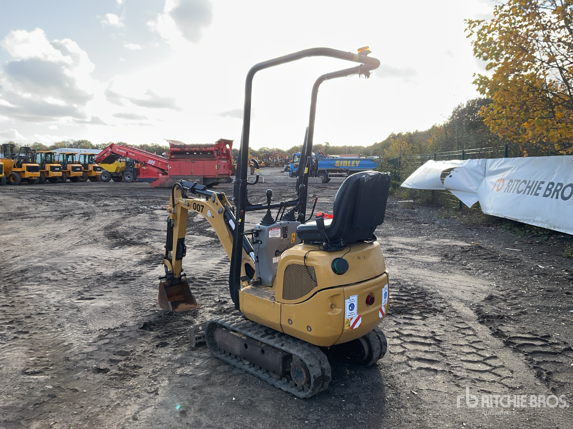 2013 Caterpillar 300.9D