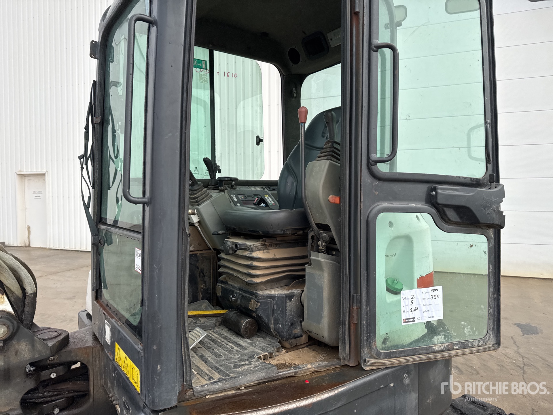 2011 Bobcat E50EM