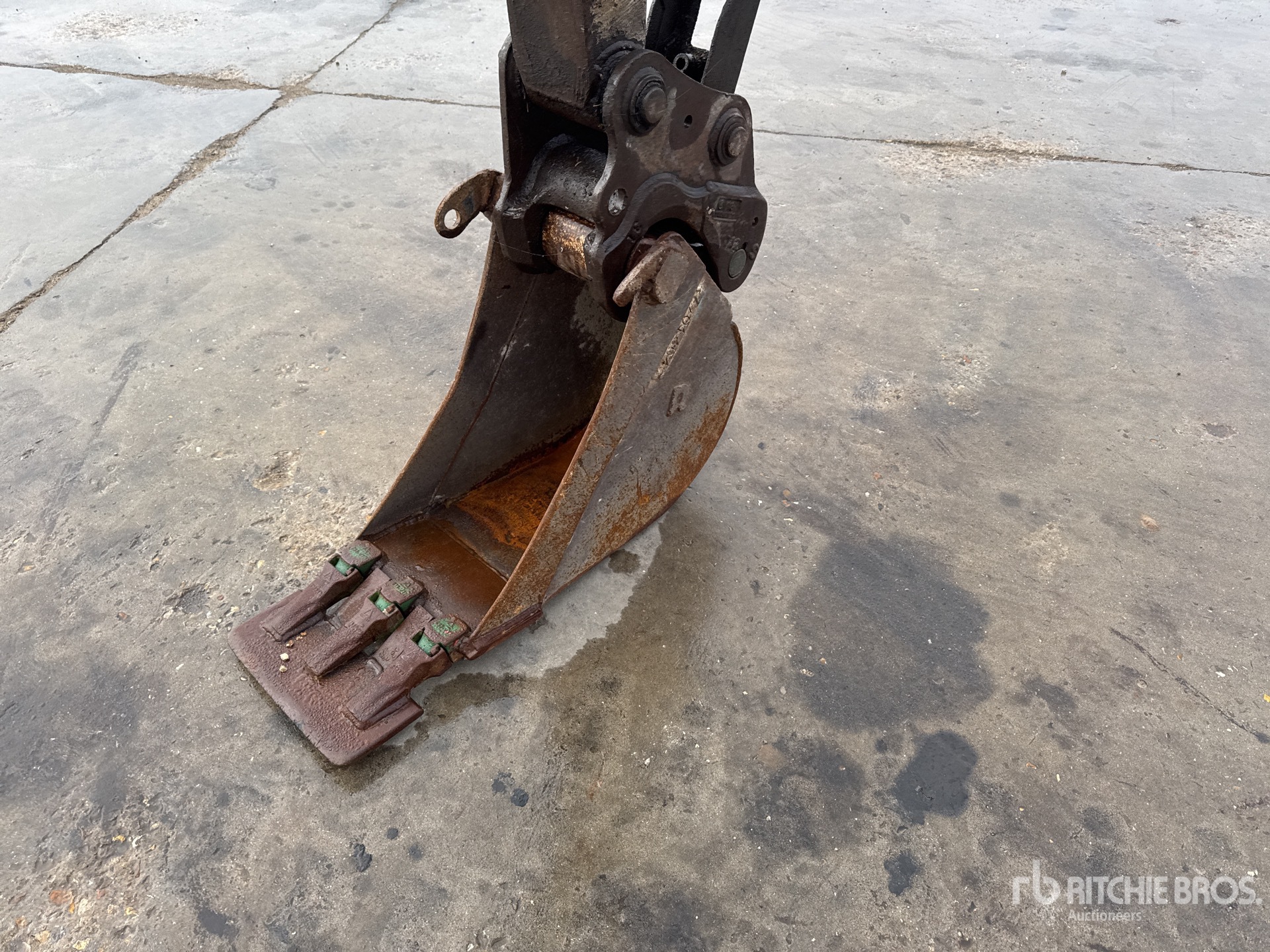2011 Bobcat E50EM