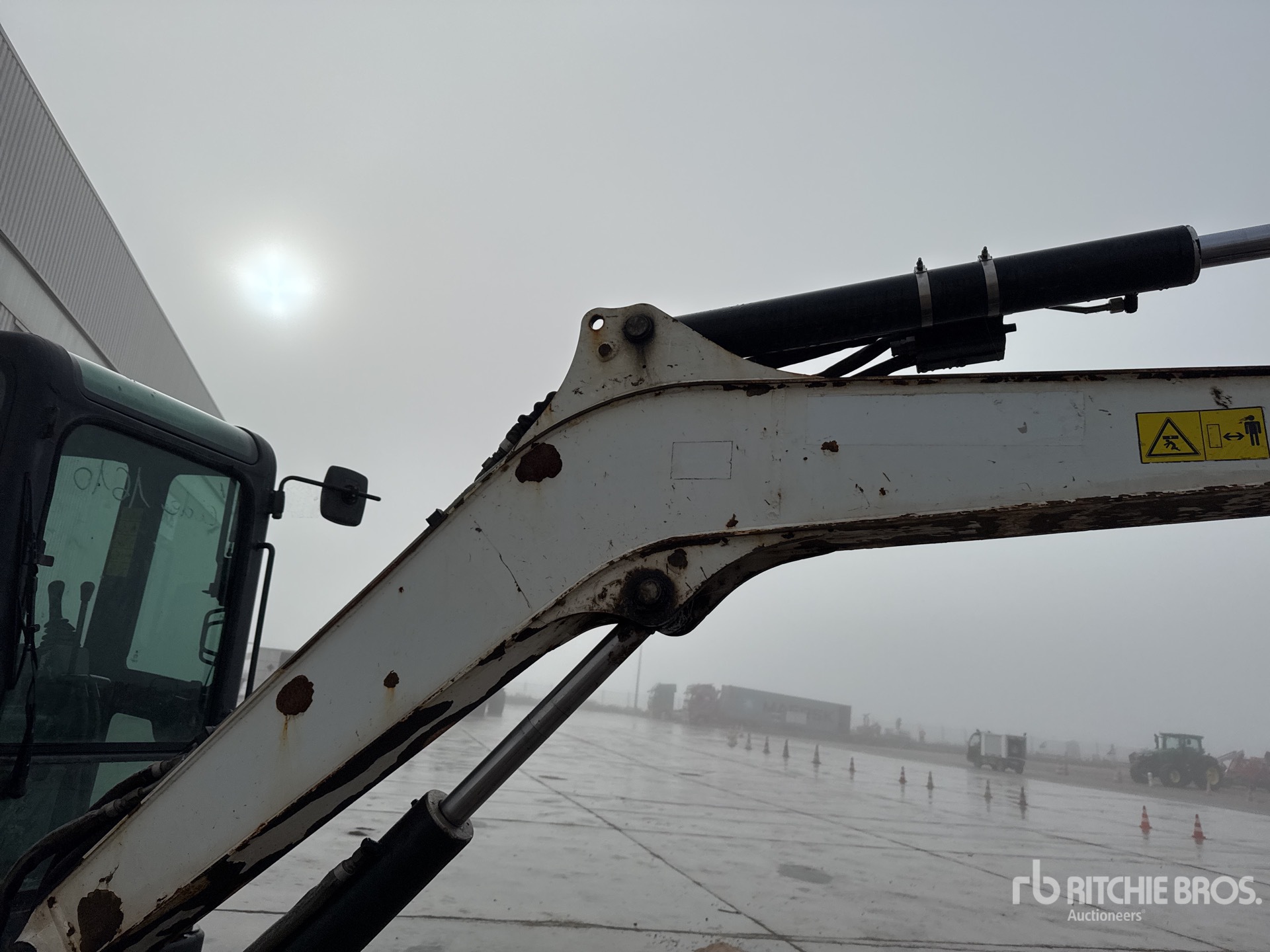 2011 Bobcat E50EM