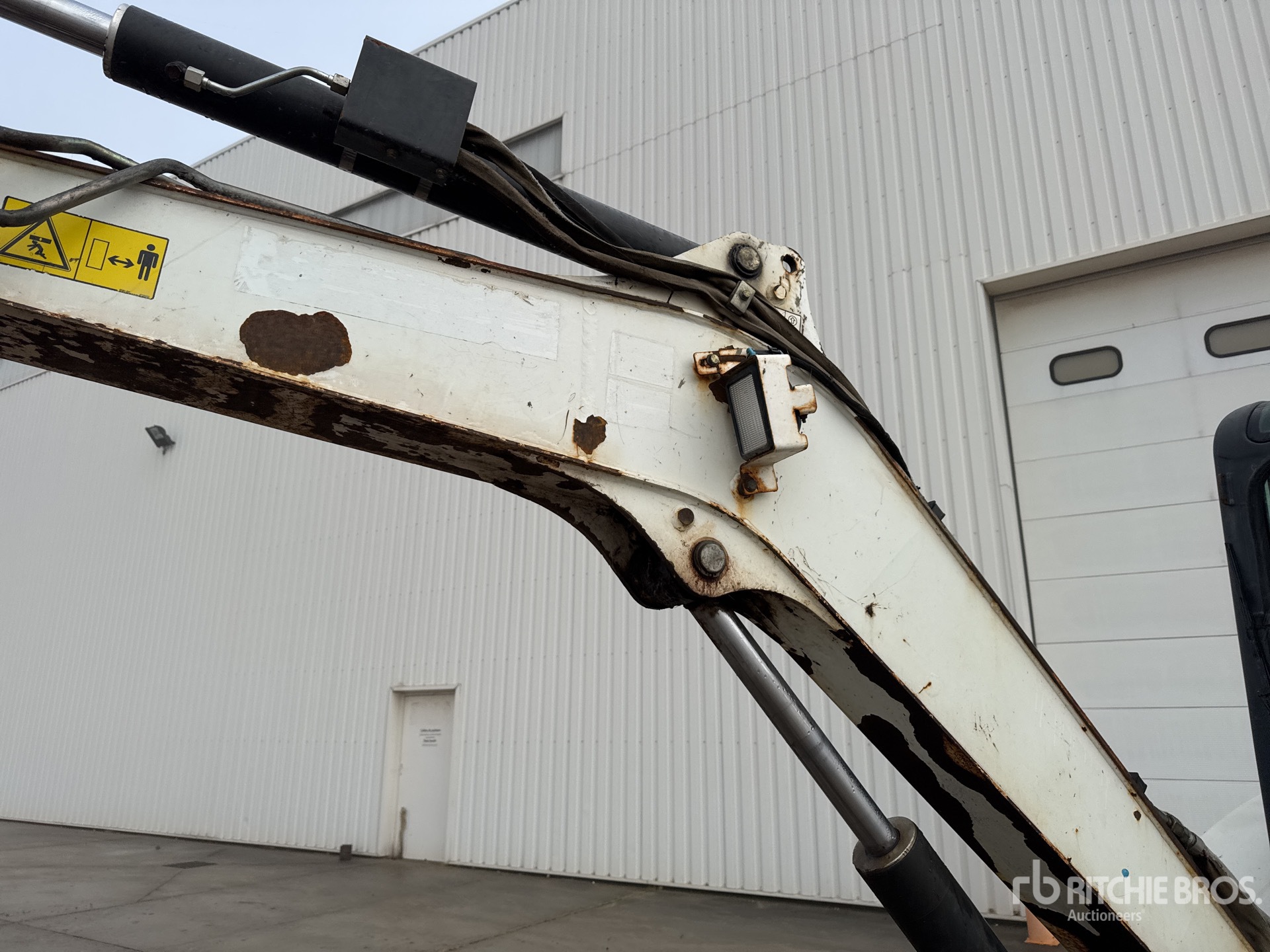 2011 Bobcat E50EM