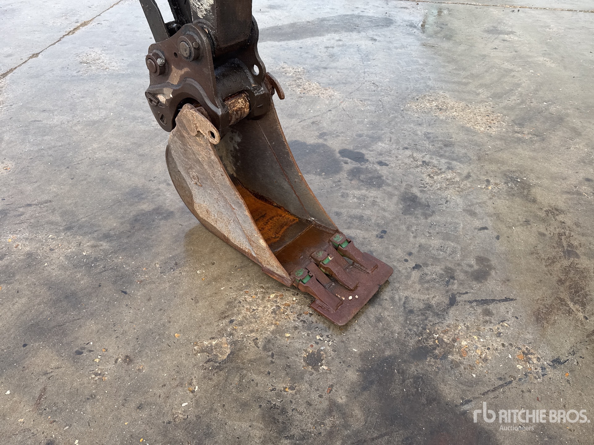 2011 Bobcat E50EM