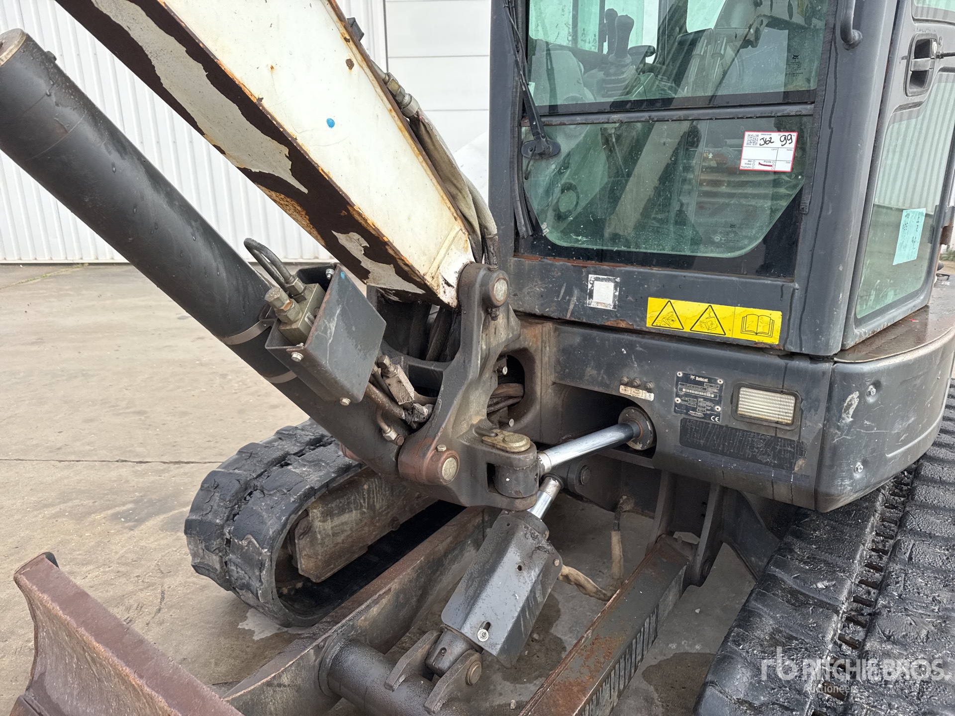 2011 Bobcat E50EM