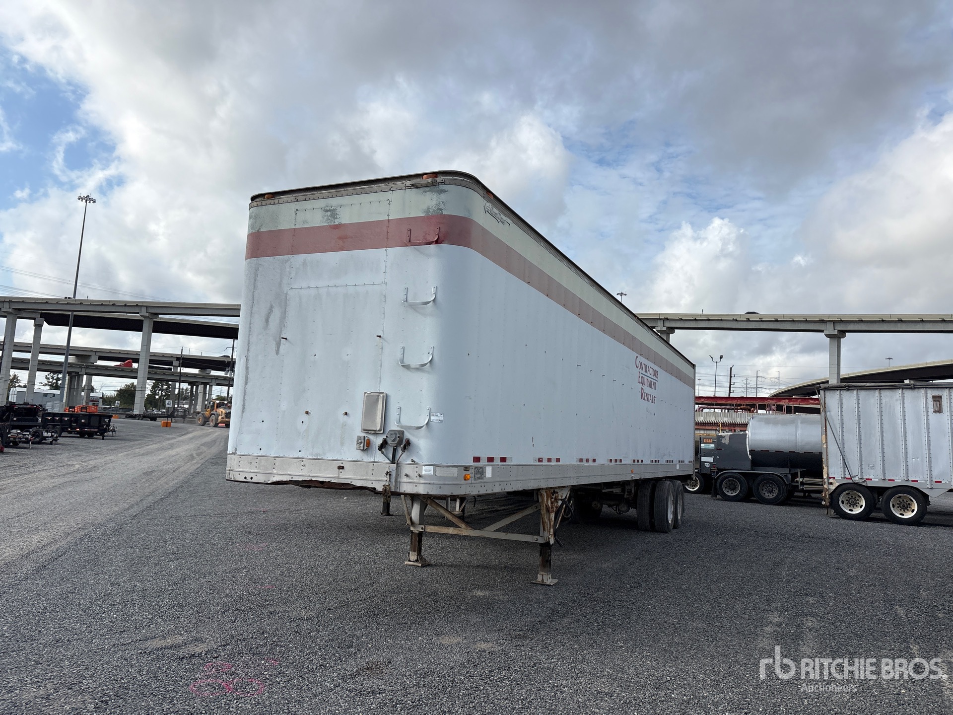 Photo of 1989 Great Dane 721TZ1B45