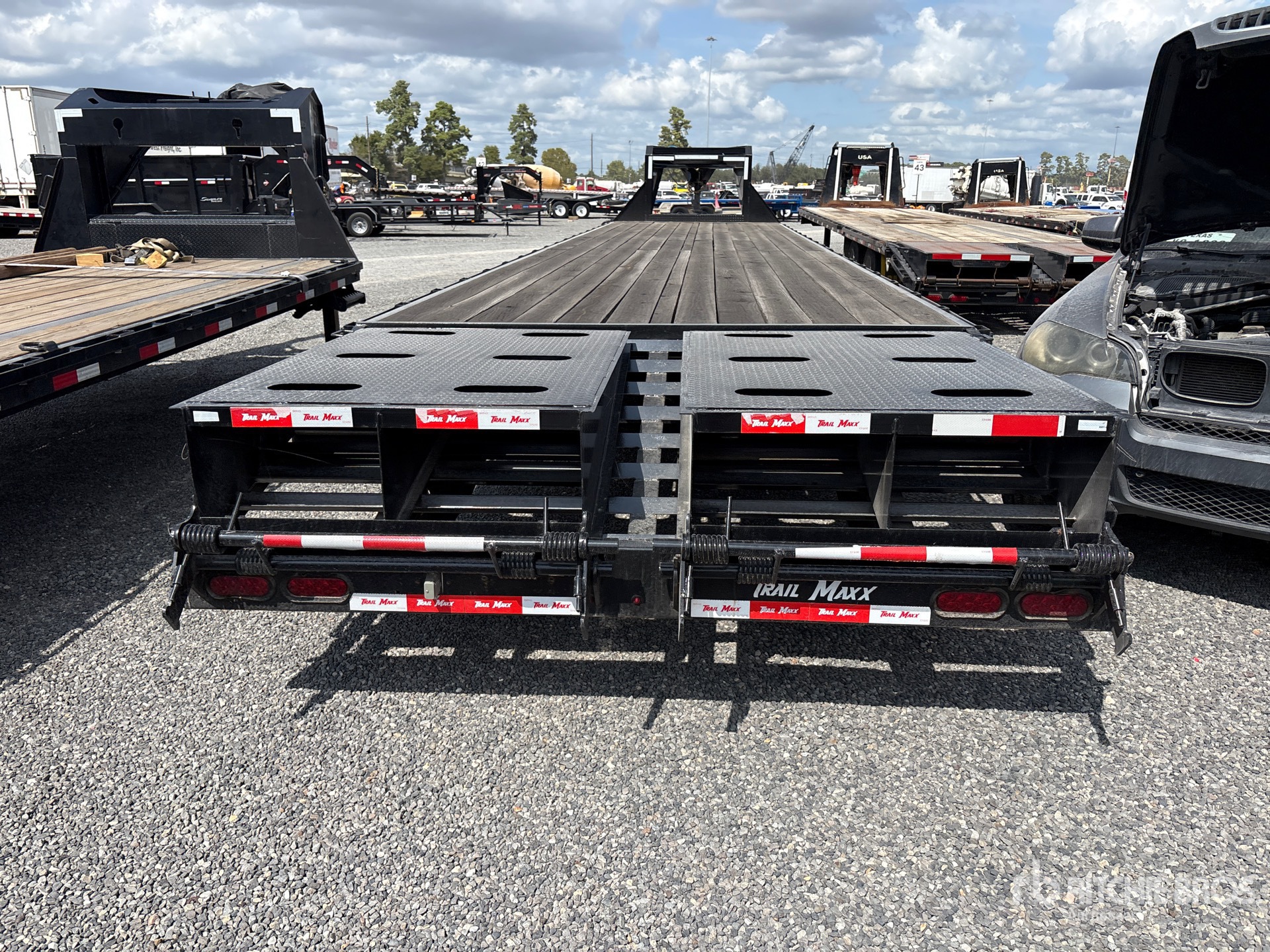 2025 Trailmax 40 FT T/A GOOSENECK