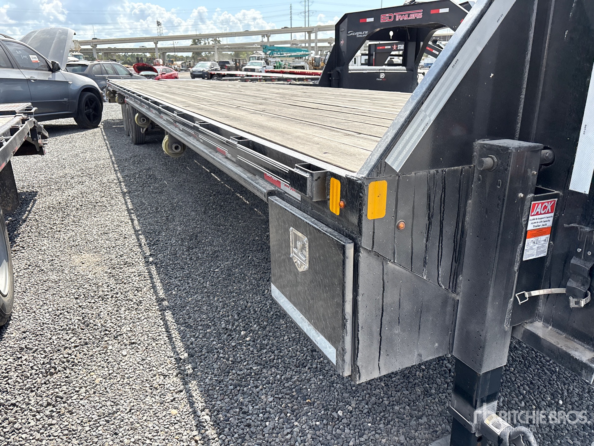 2025 Trailmax 40 FT T/A GOOSENECK