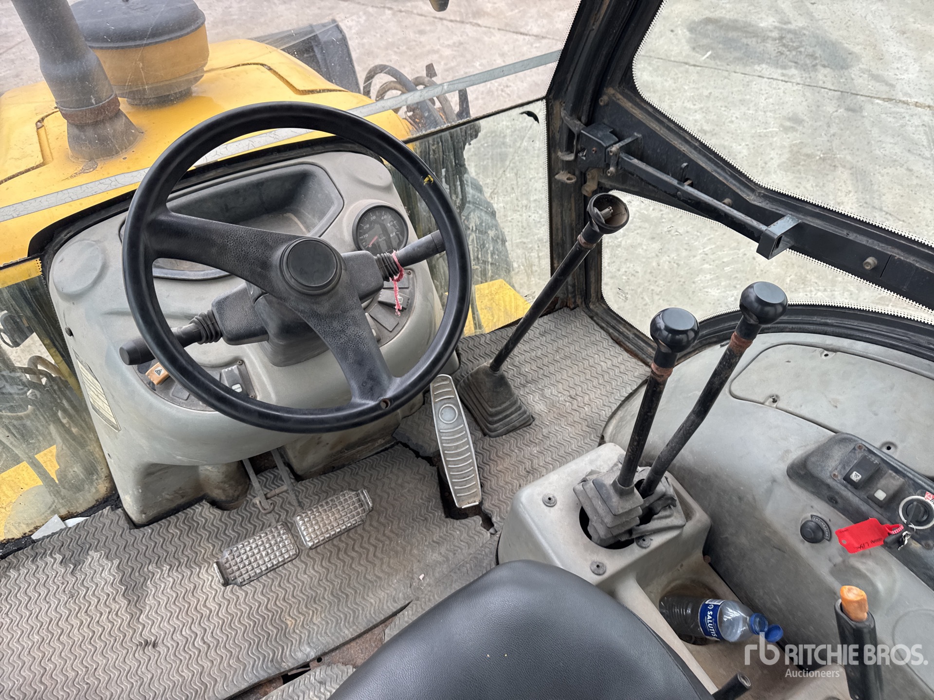2017 New Holland B80B-SS