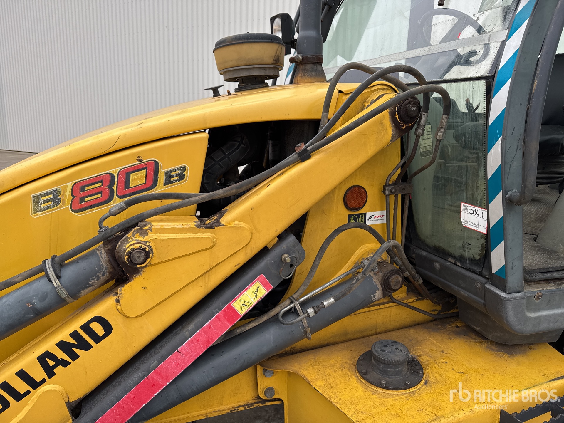 2017 New Holland B80B-SS