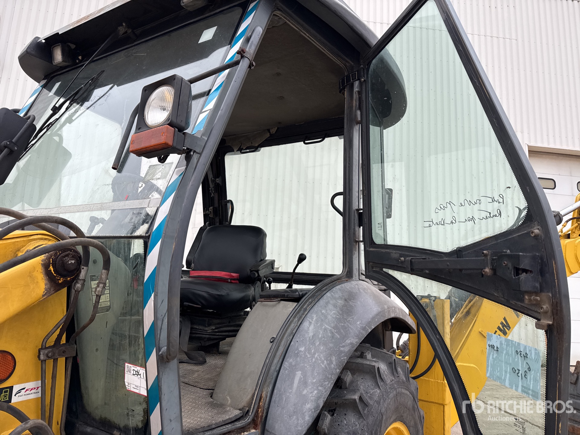 2017 New Holland B80B-SS