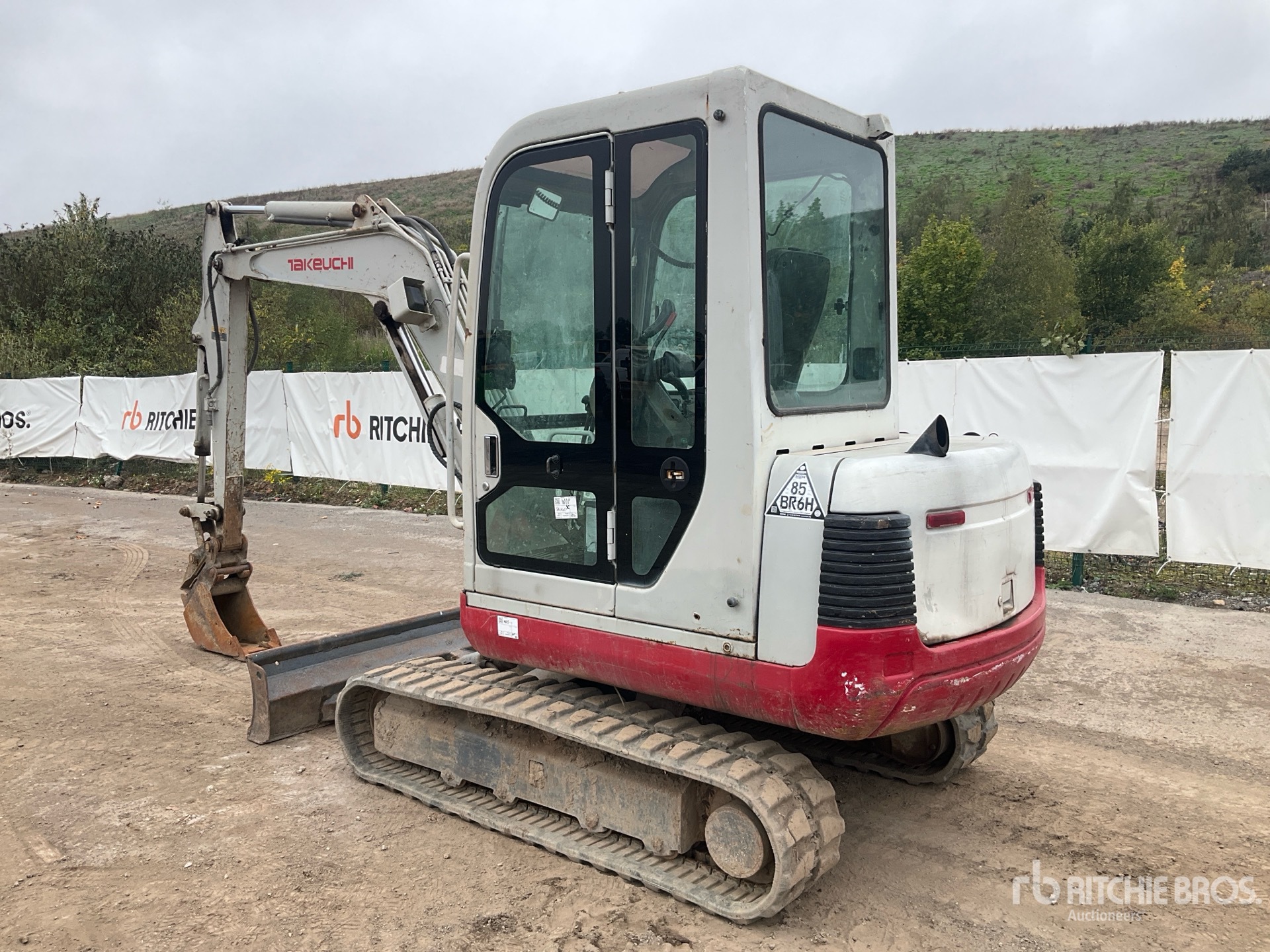 Takeuchi TB135