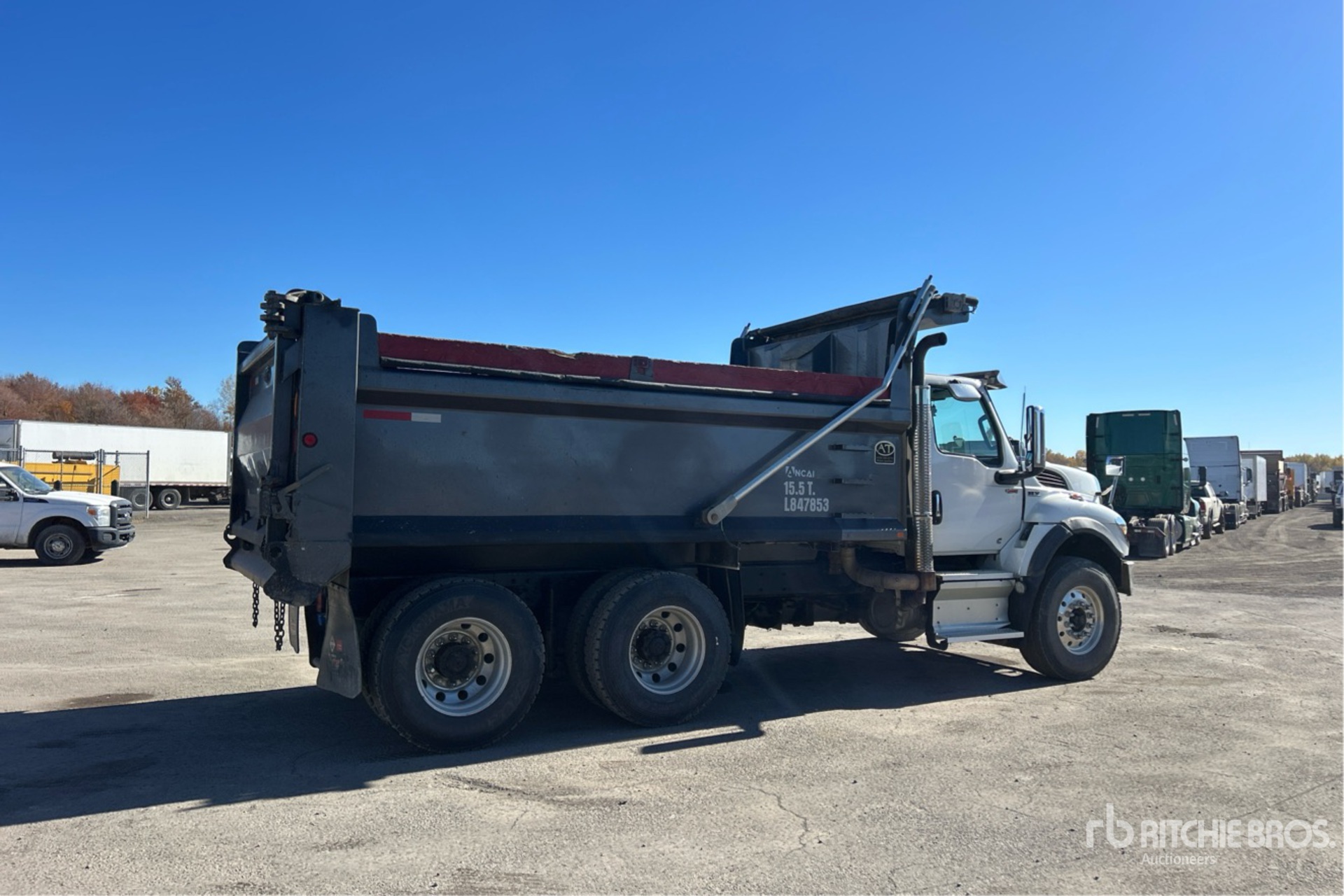 2021 International HV607