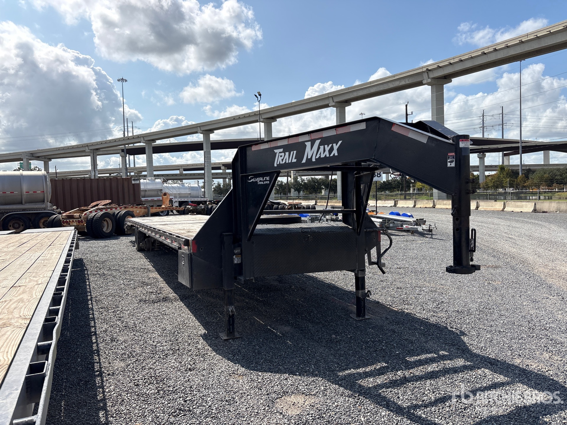 2024 Trailmax MAX210S-40