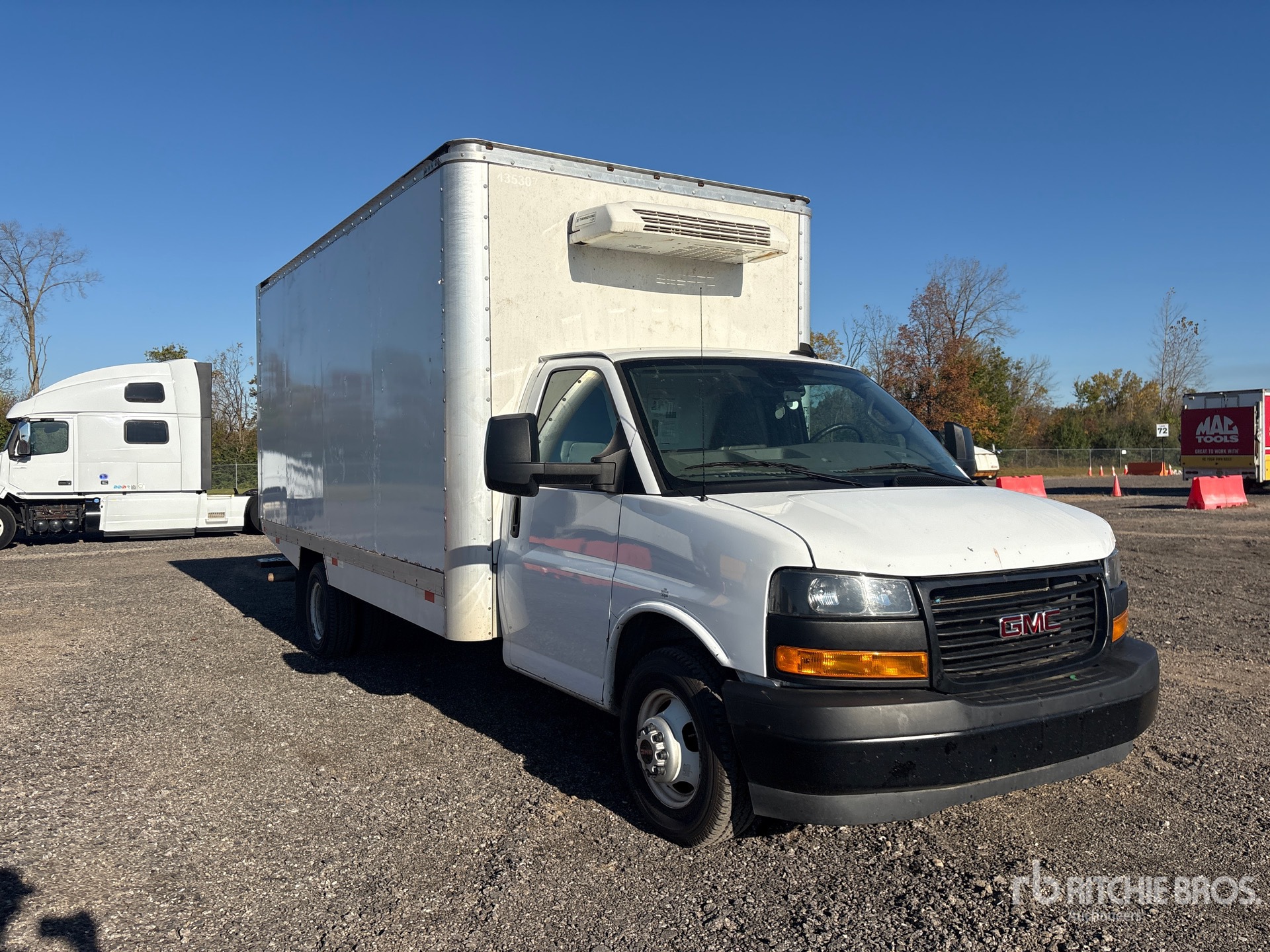 2024 GMC SAVANA G3500