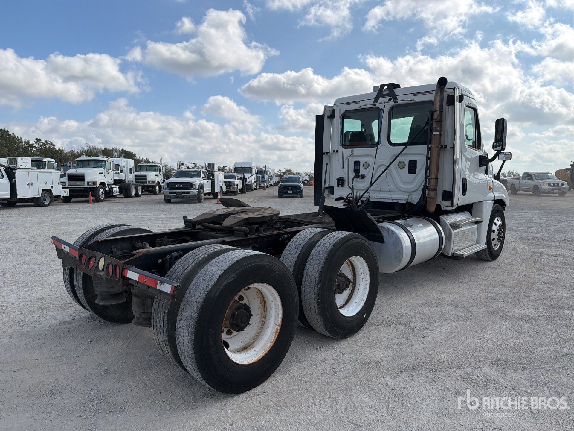 2016 Freightliner CASCADIA 125