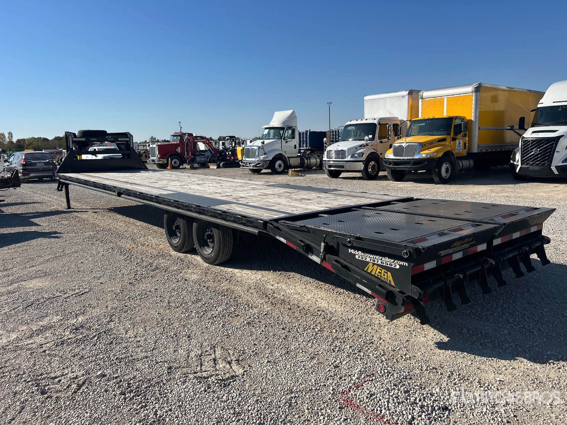 2026 Big Tex 16GN-35D5A-MRBK