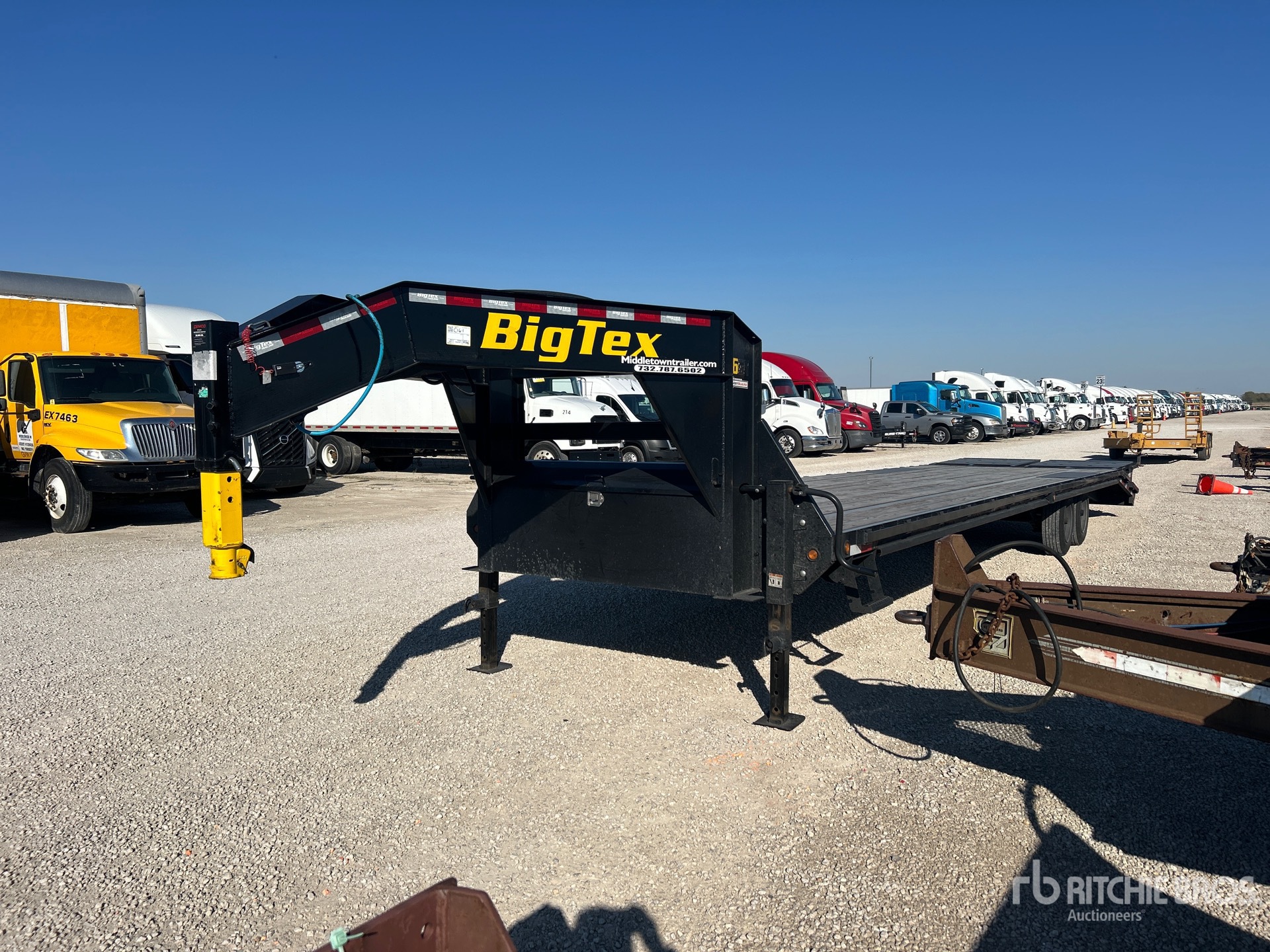 Photo of 2026 Big Tex 16GN-35D5A-MRBK