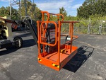 Chassis with Cesta de trabajo