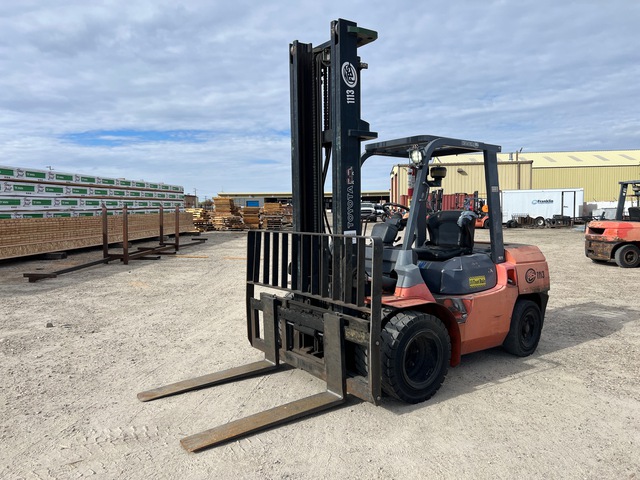 2006 (unverified) Toyota 7FDKU40 8100 lb Pneumatic Tire Forklift