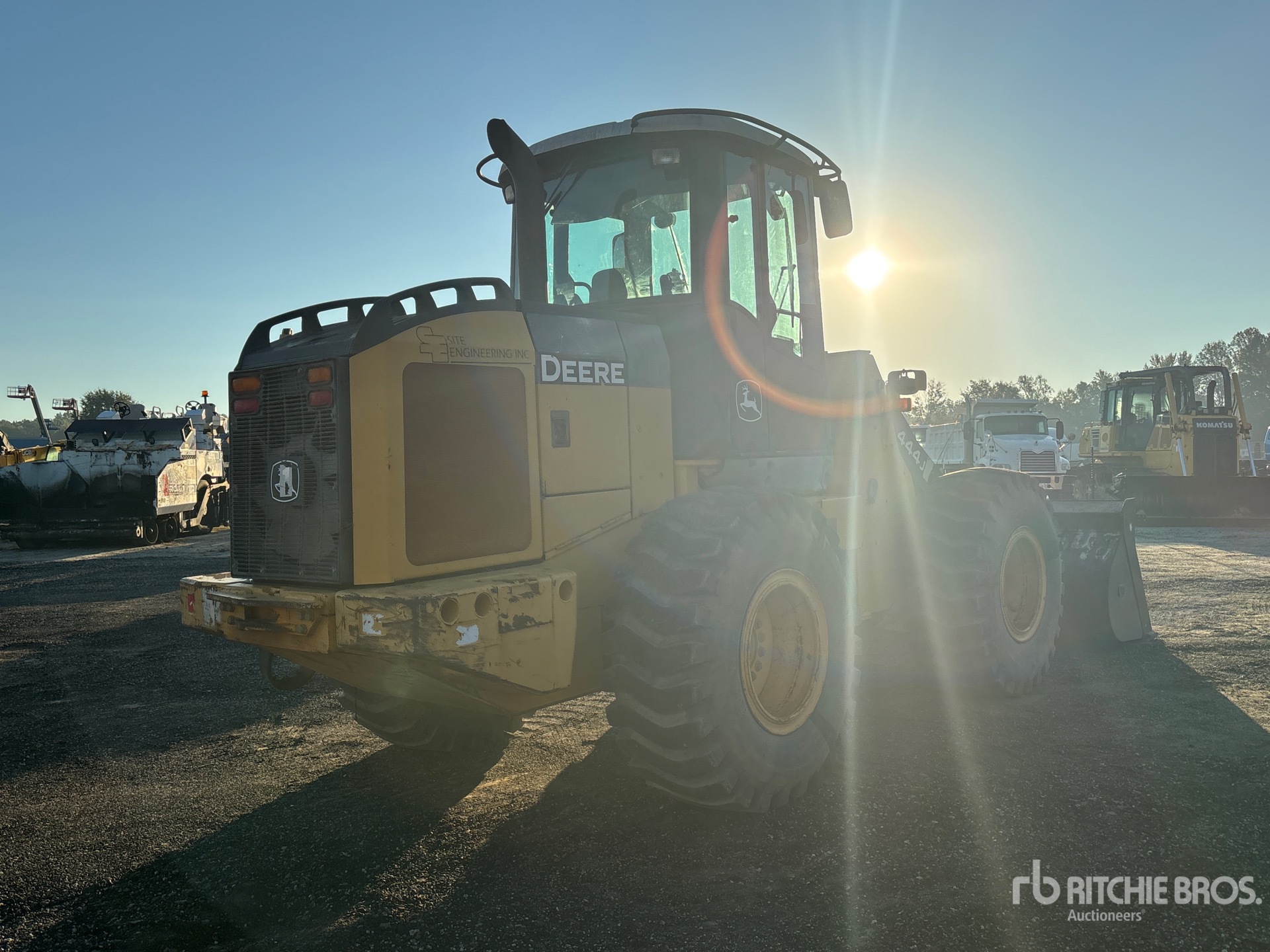 2005 John Deere 444J