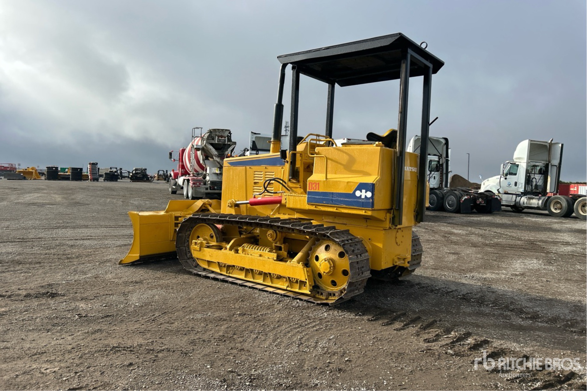 Komatsu D31-16