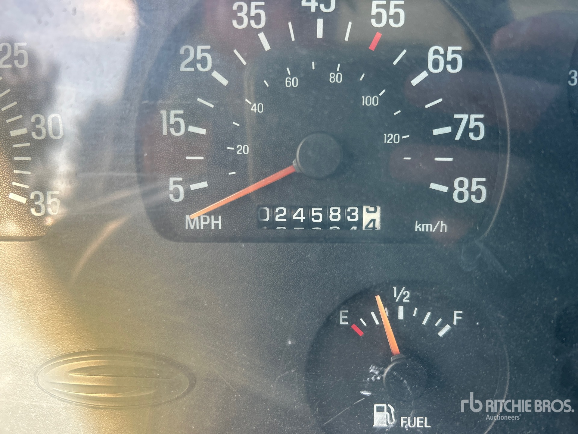 2000 Sterling L7500