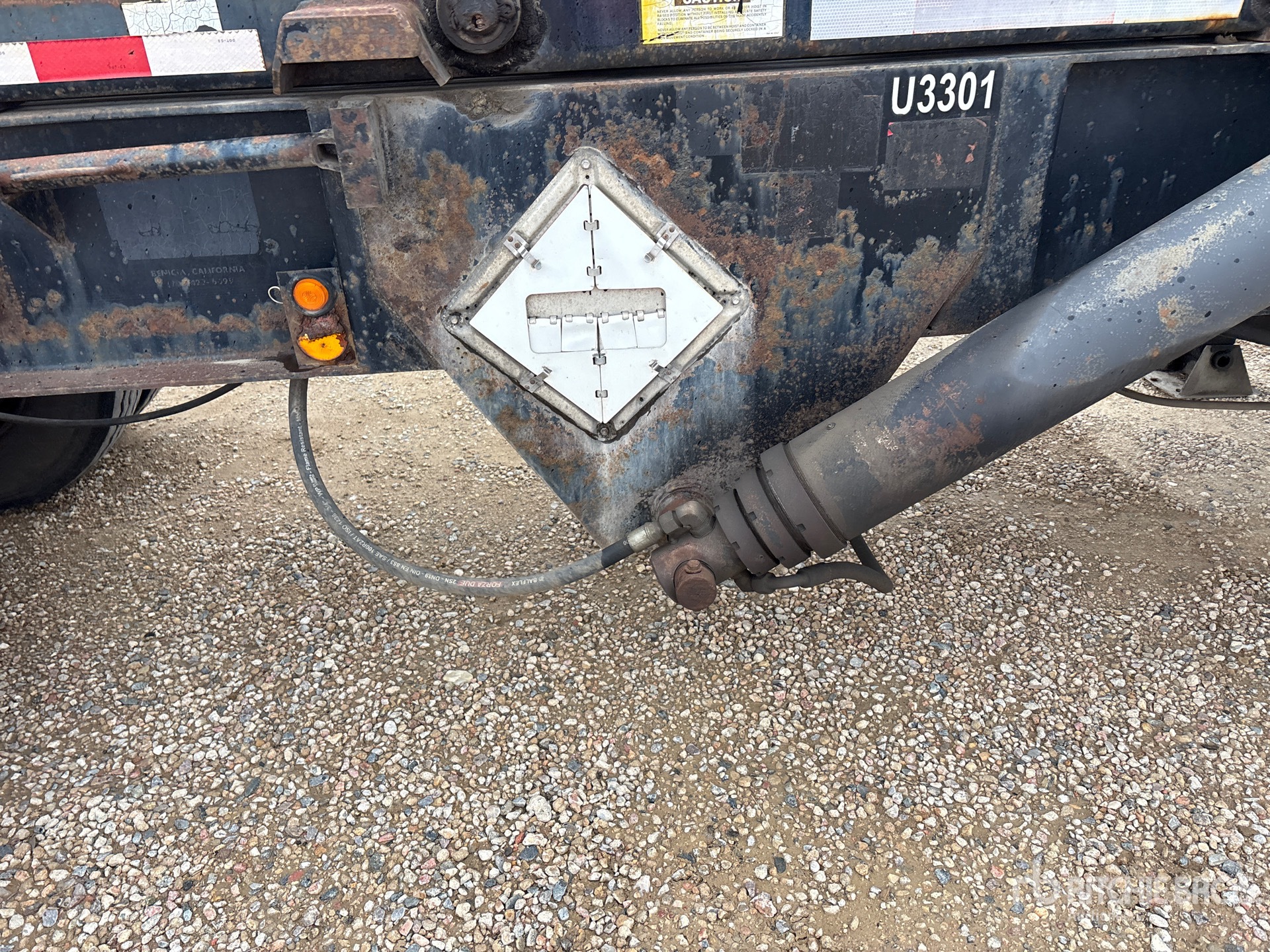 1987 Galbreath T/A (INOPERABLE)