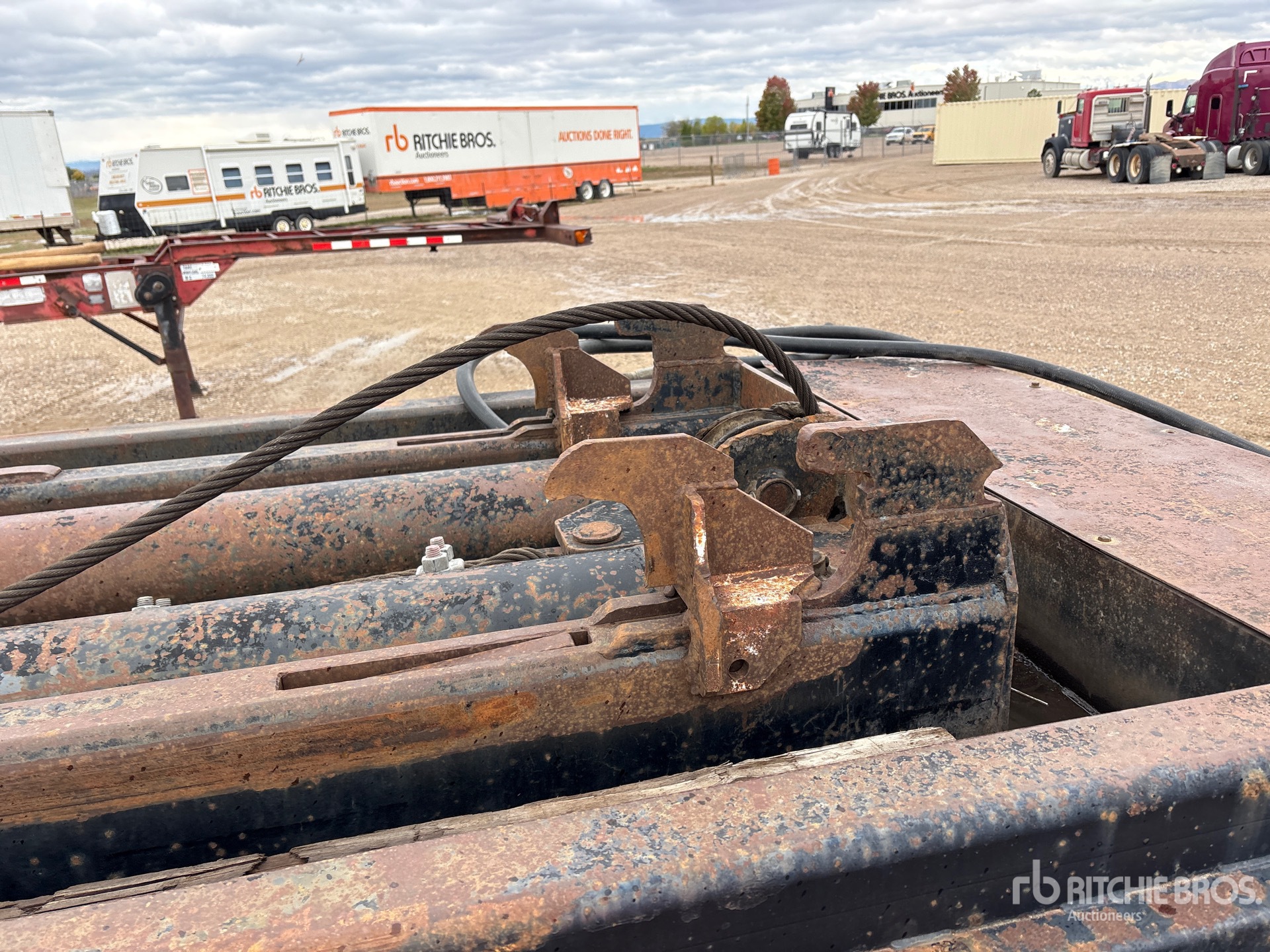 1987 Galbreath T/A (INOPERABLE)