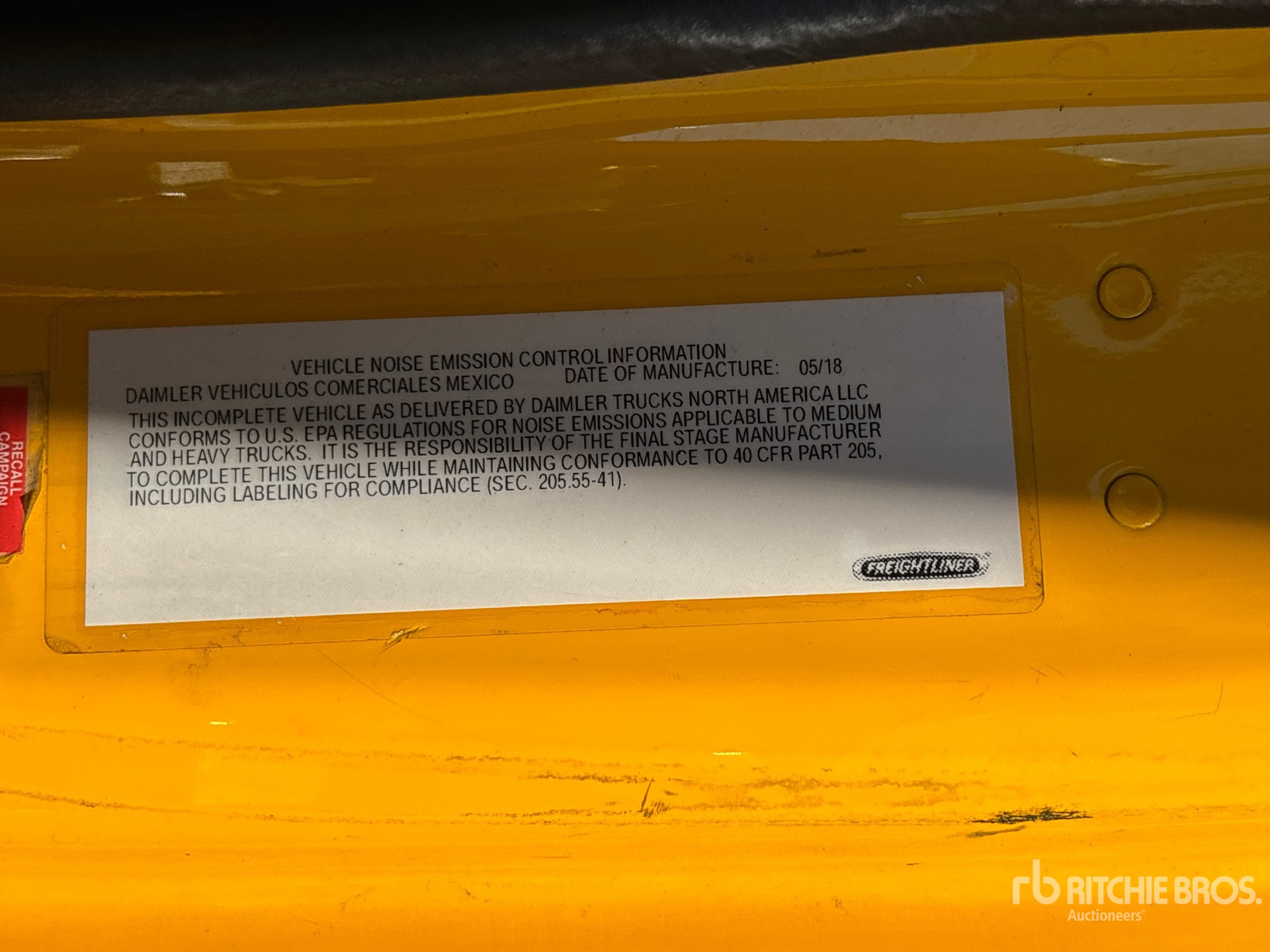 2019 Freightliner M2 106