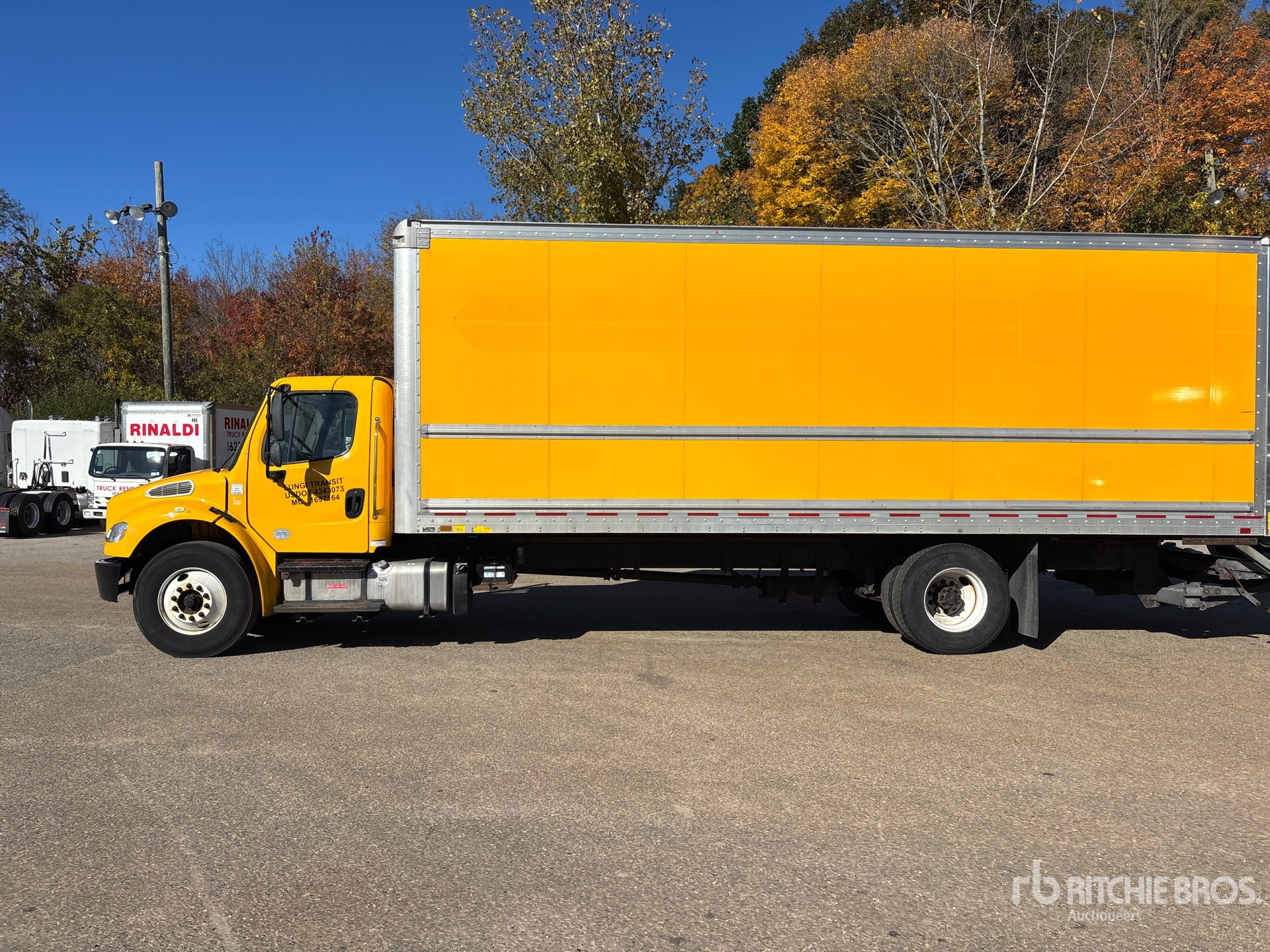 2019 Freightliner M2 106
