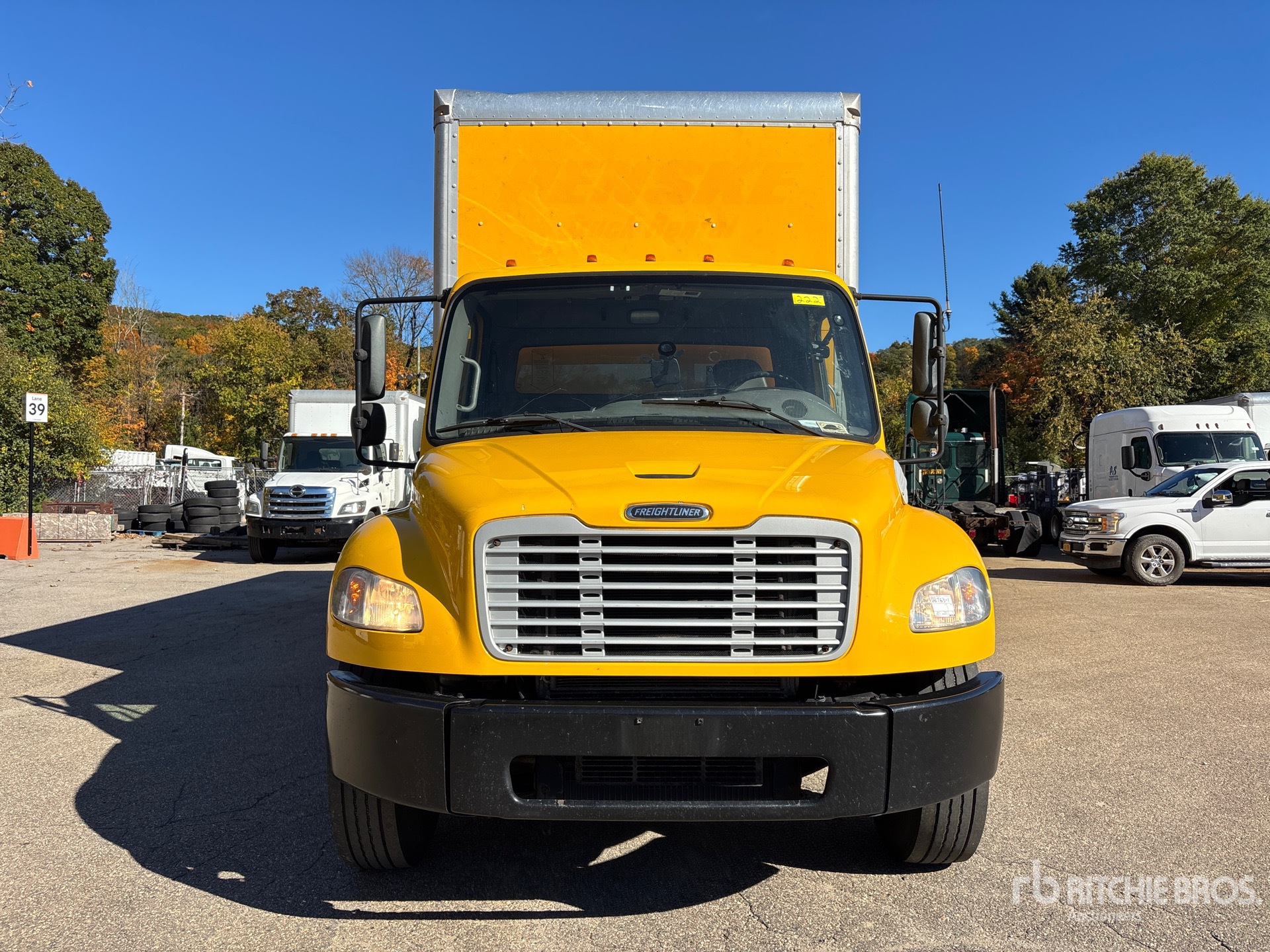 2019 Freightliner M2 106