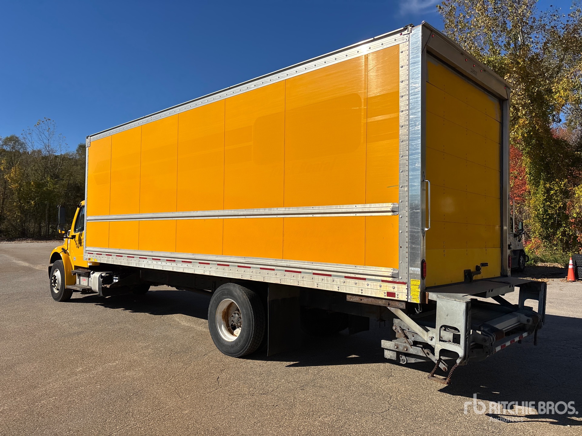 2019 Freightliner M2 106