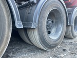 Underbody with Right Center Drive Tires