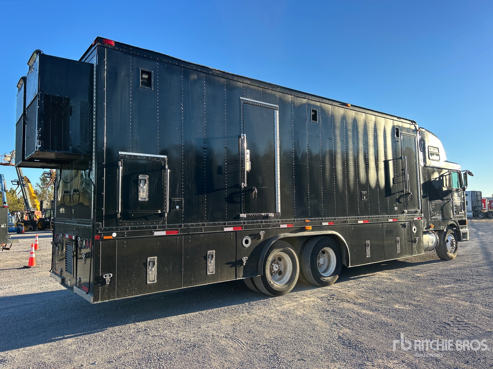 1997 International 9800