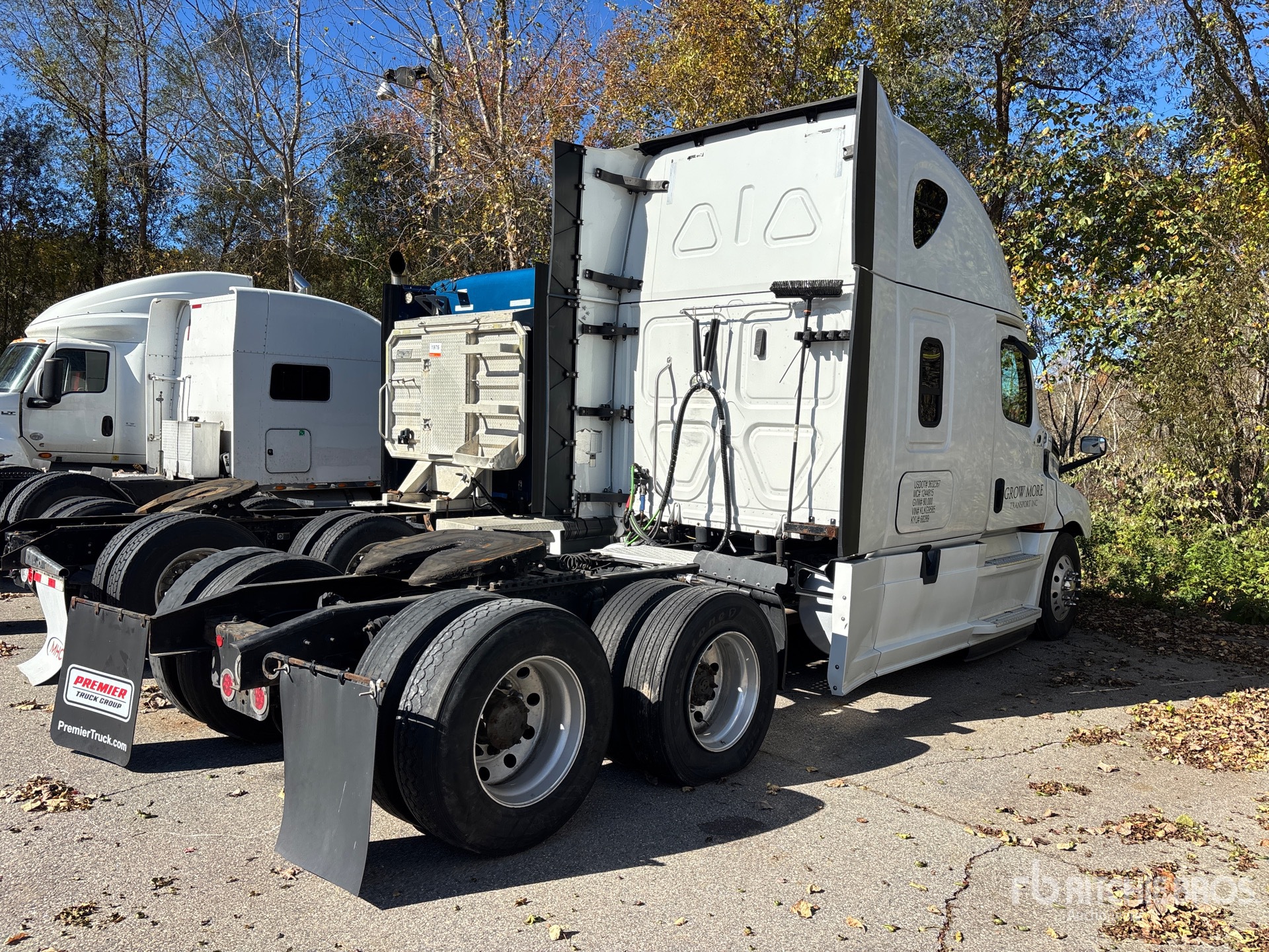 2019 Freightliner CASCADIA 126