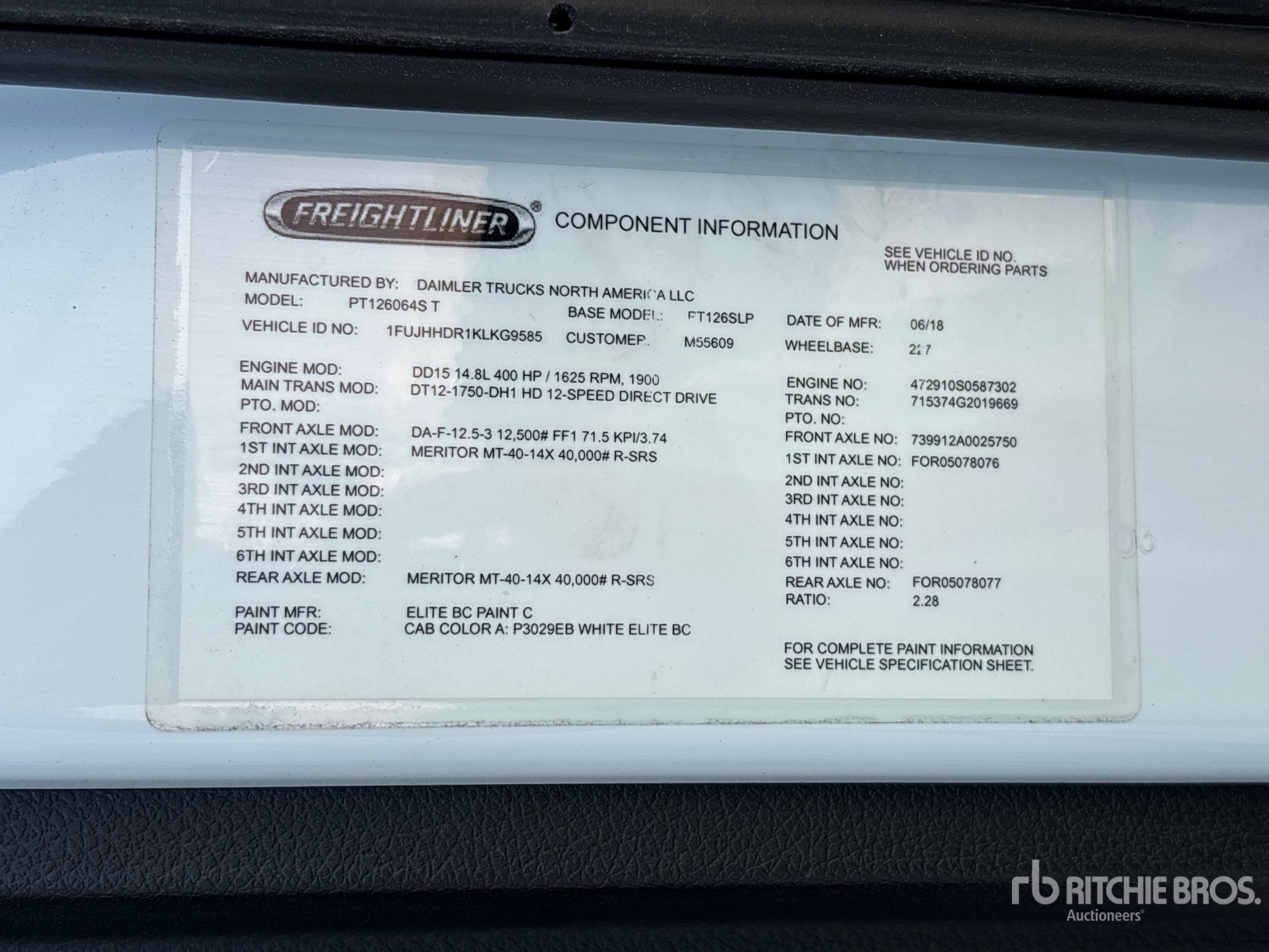 2019 Freightliner CASCADIA 126