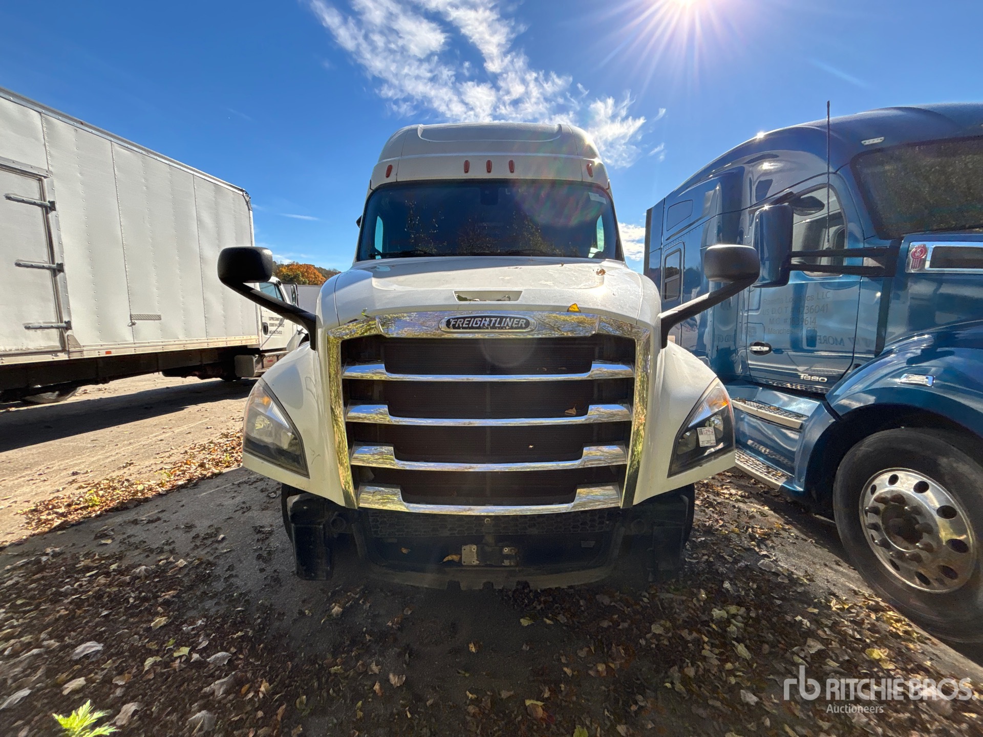 2019 Freightliner CASCADIA 126