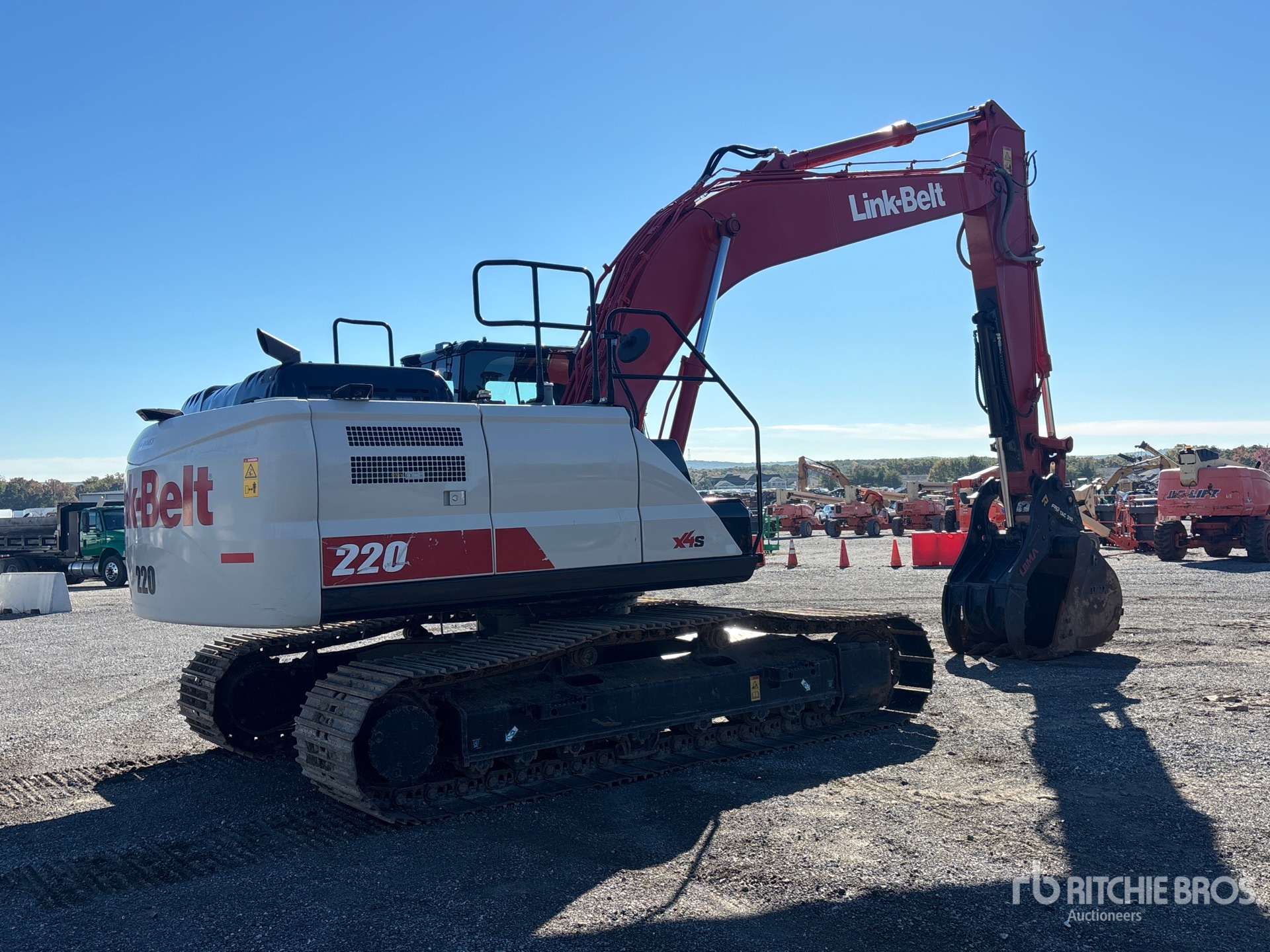2024 Link-Belt 220 X4S