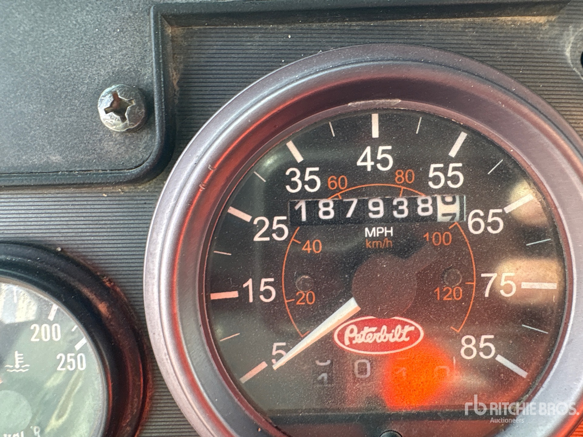 2009 Peterbilt 340