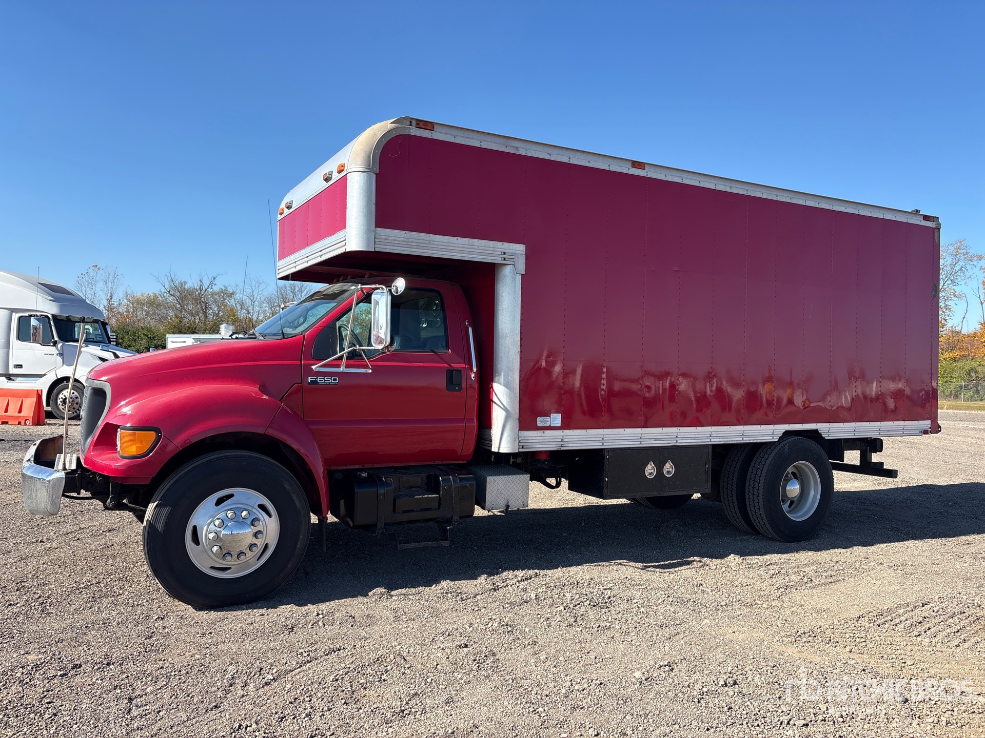 2000 Ford F-650