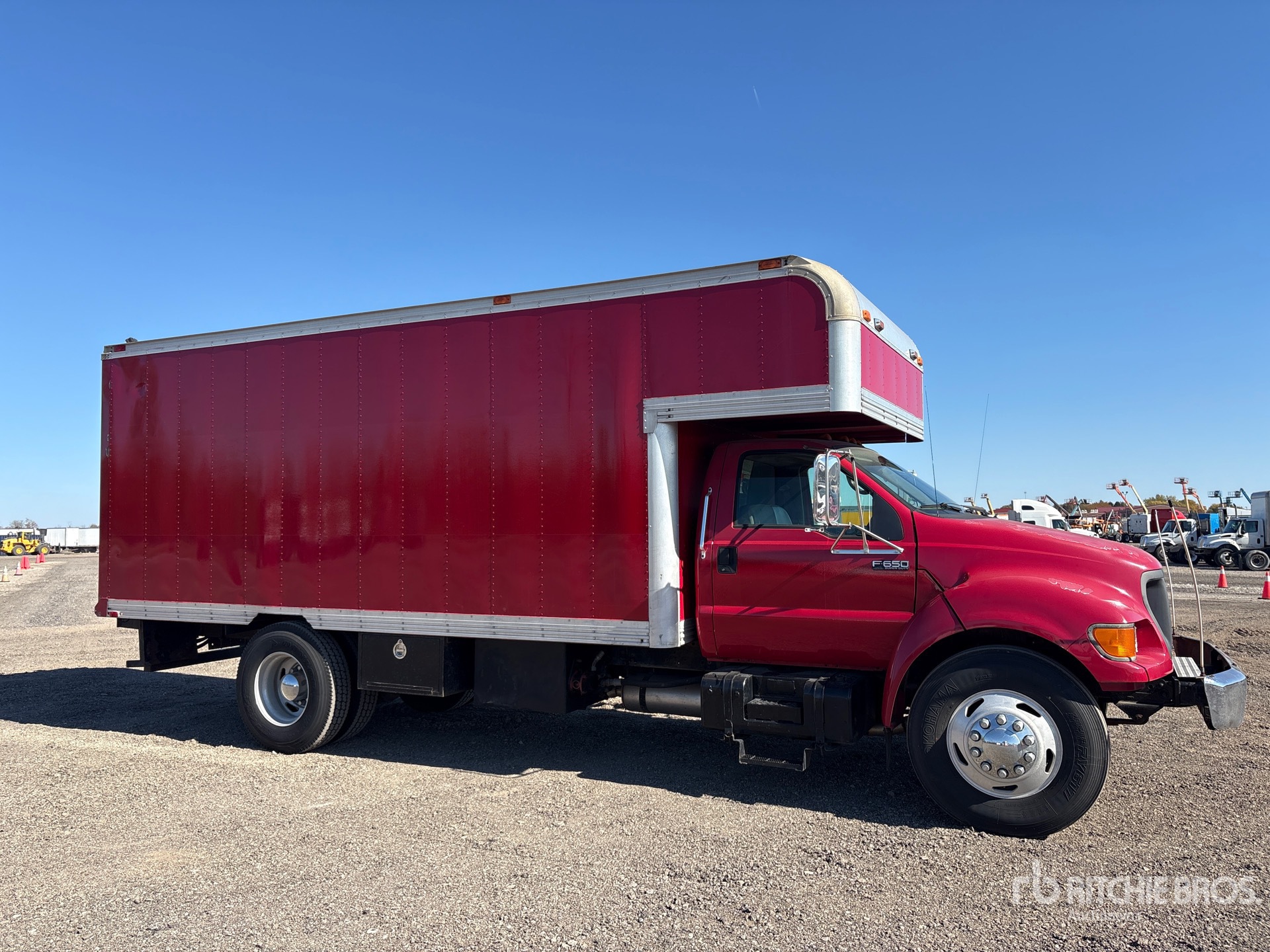 2000 Ford F-650