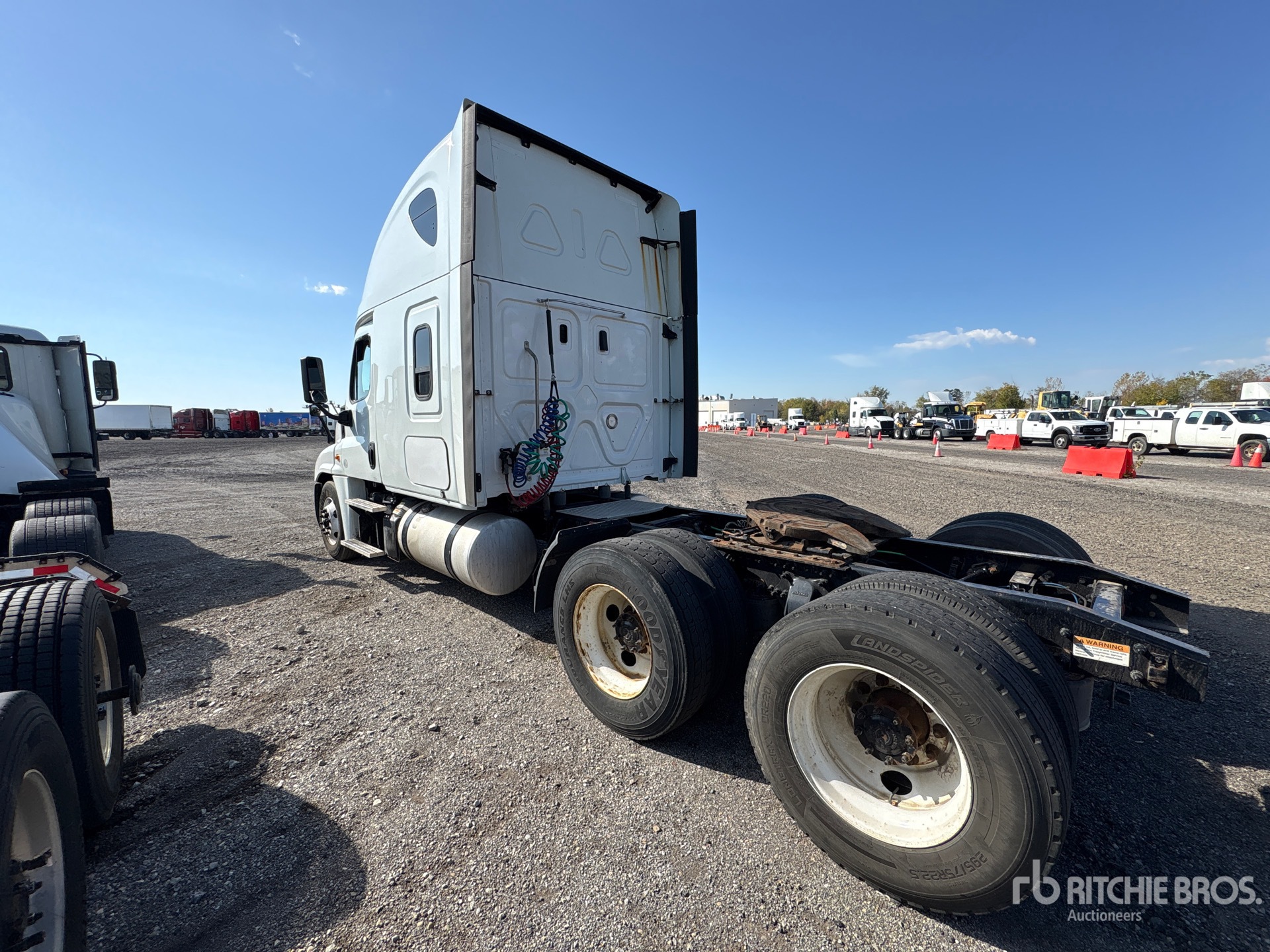2019 Freightliner CASCADIA 125