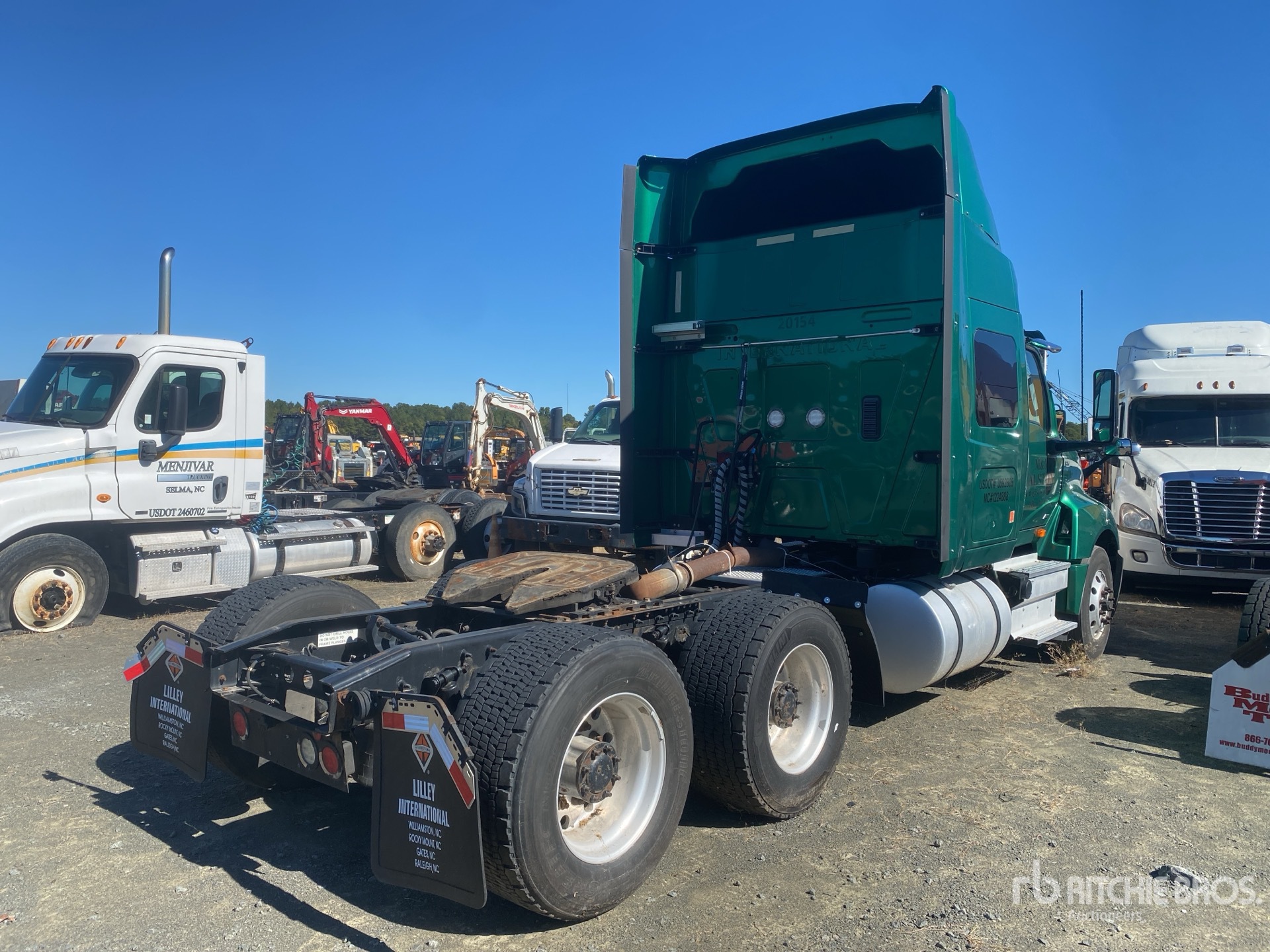 2020 International LT625