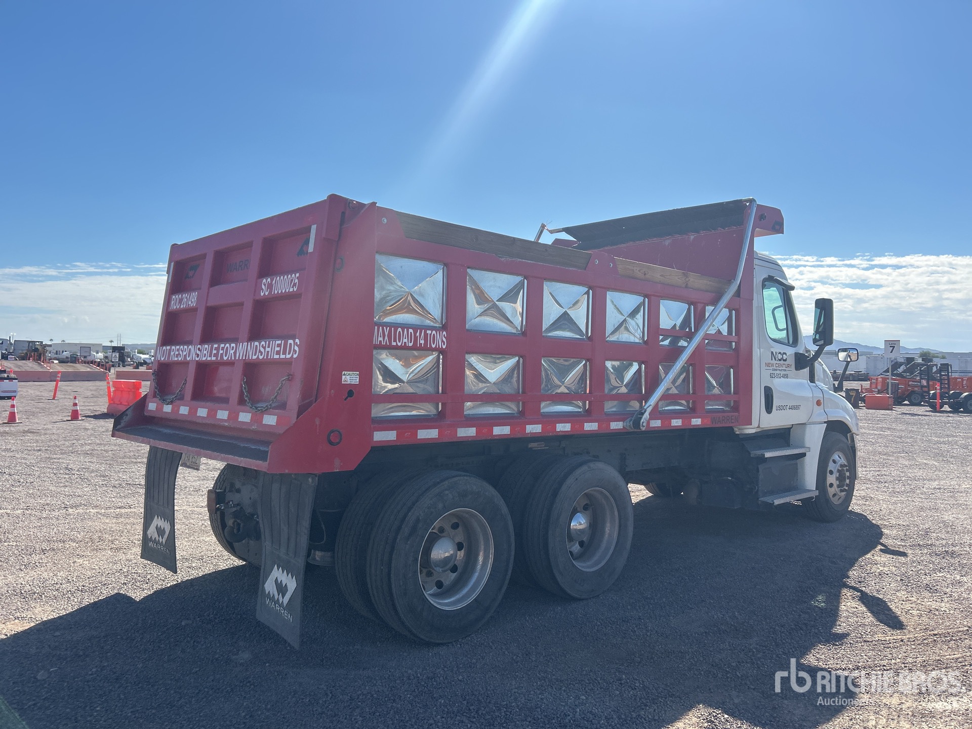 2020 Freightliner CASCADIA 125