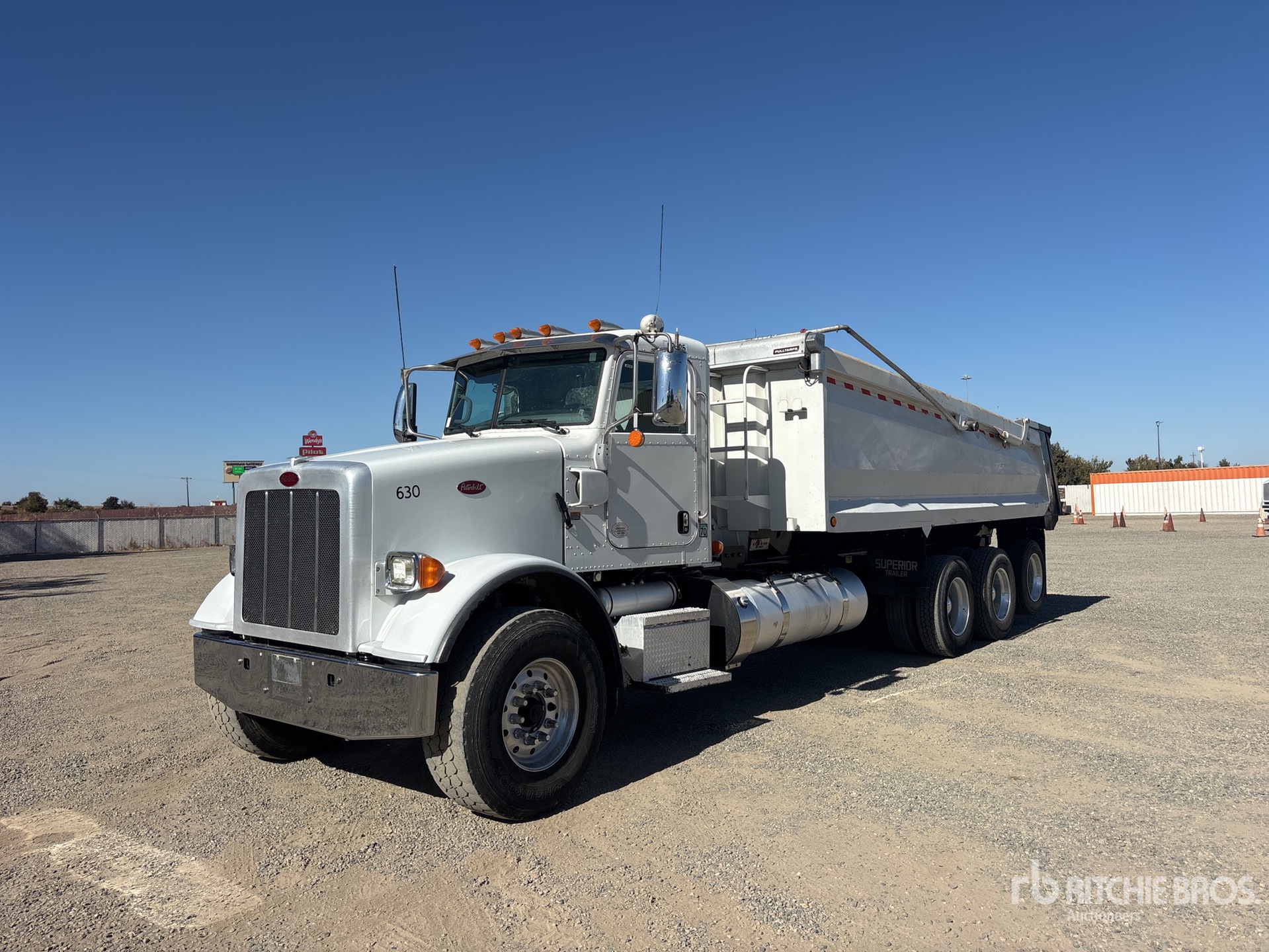 2018 Peterbilt 365