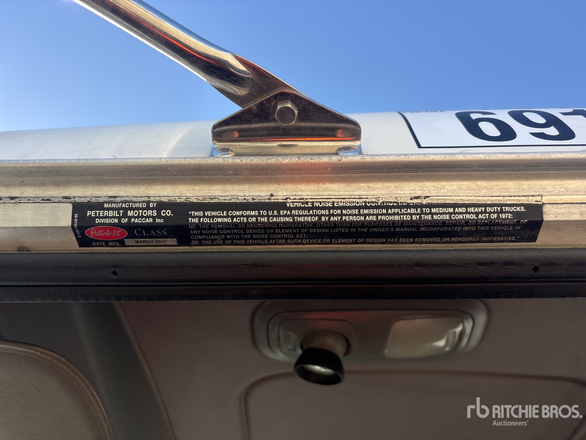 2018 Peterbilt 365