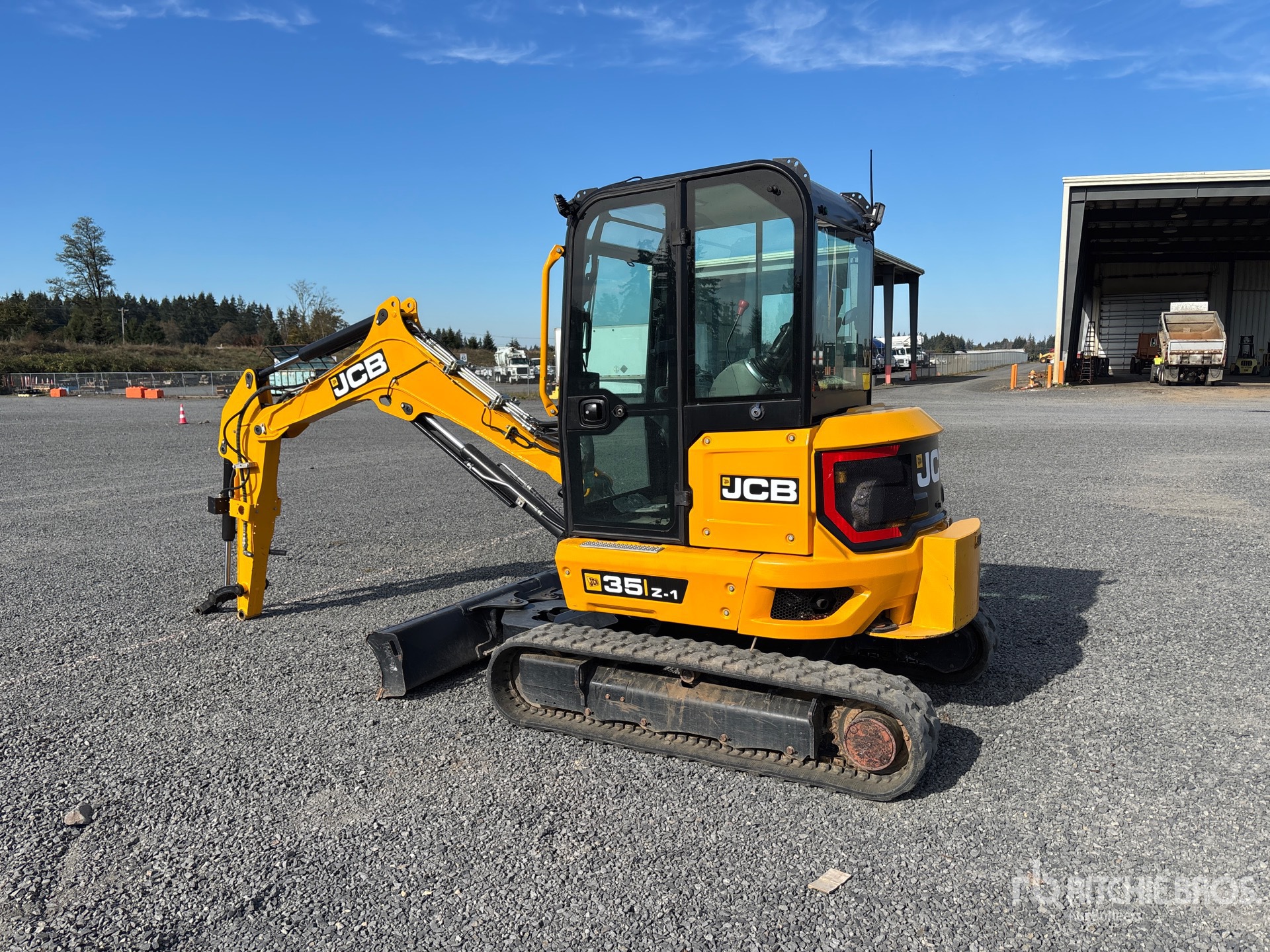 2022 JCB 35Z-1