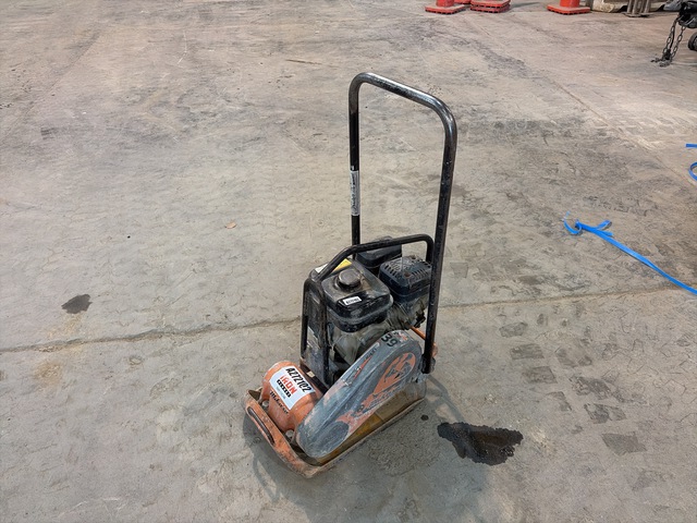Mikasa Sangyo MVC-F60R Vibratory Plate Compactor