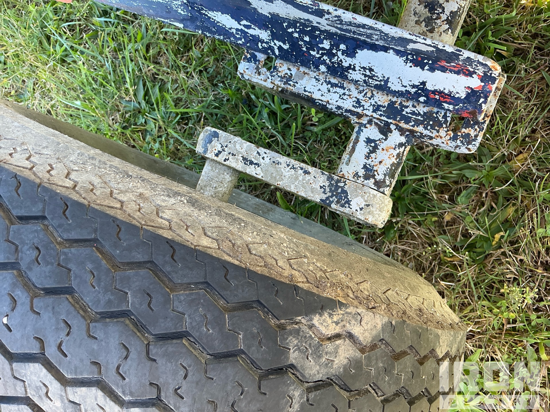 Crown 1097 12S