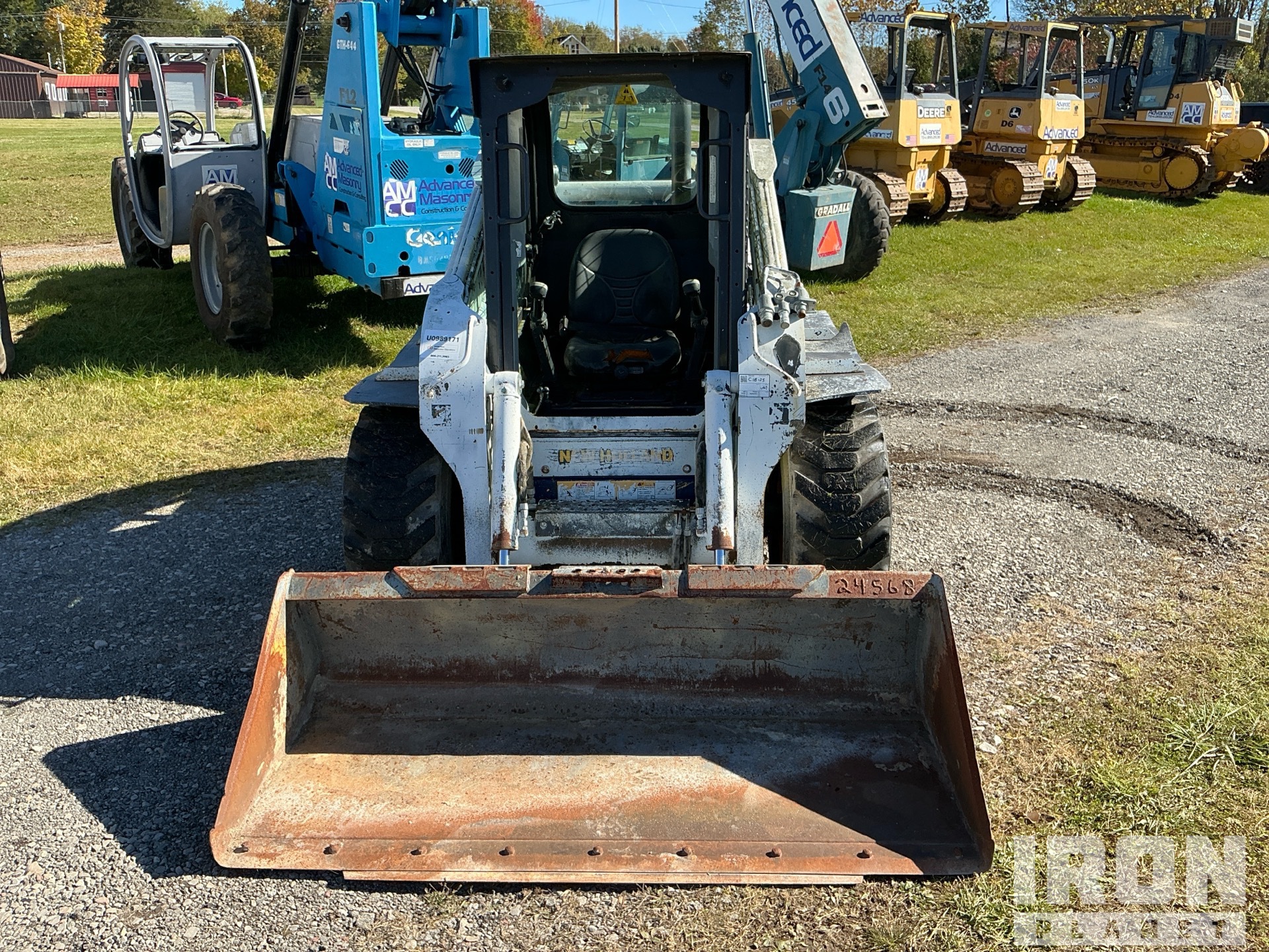 2012 New Holland L223