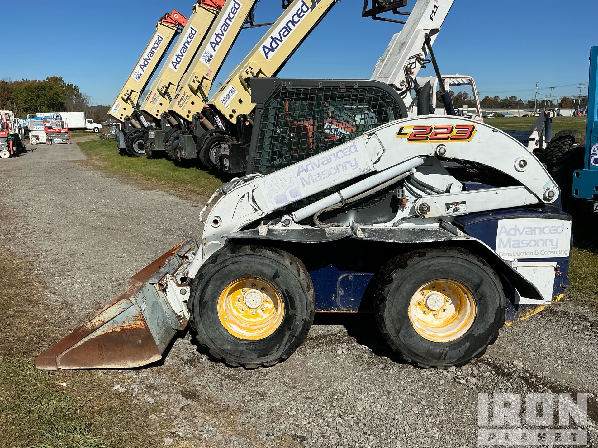 2012 New Holland L223
